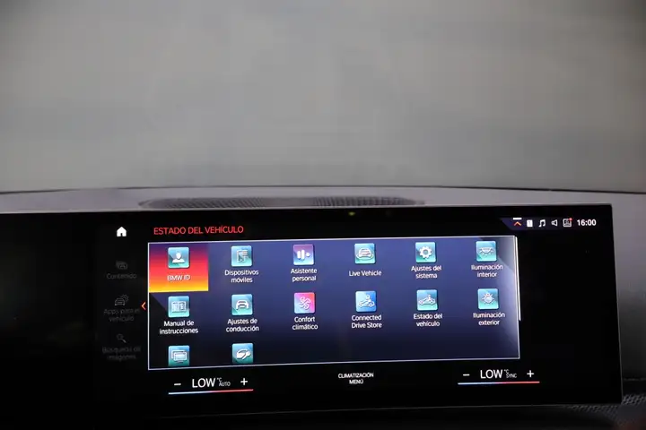 BMW Serie 2 2023, foto 35