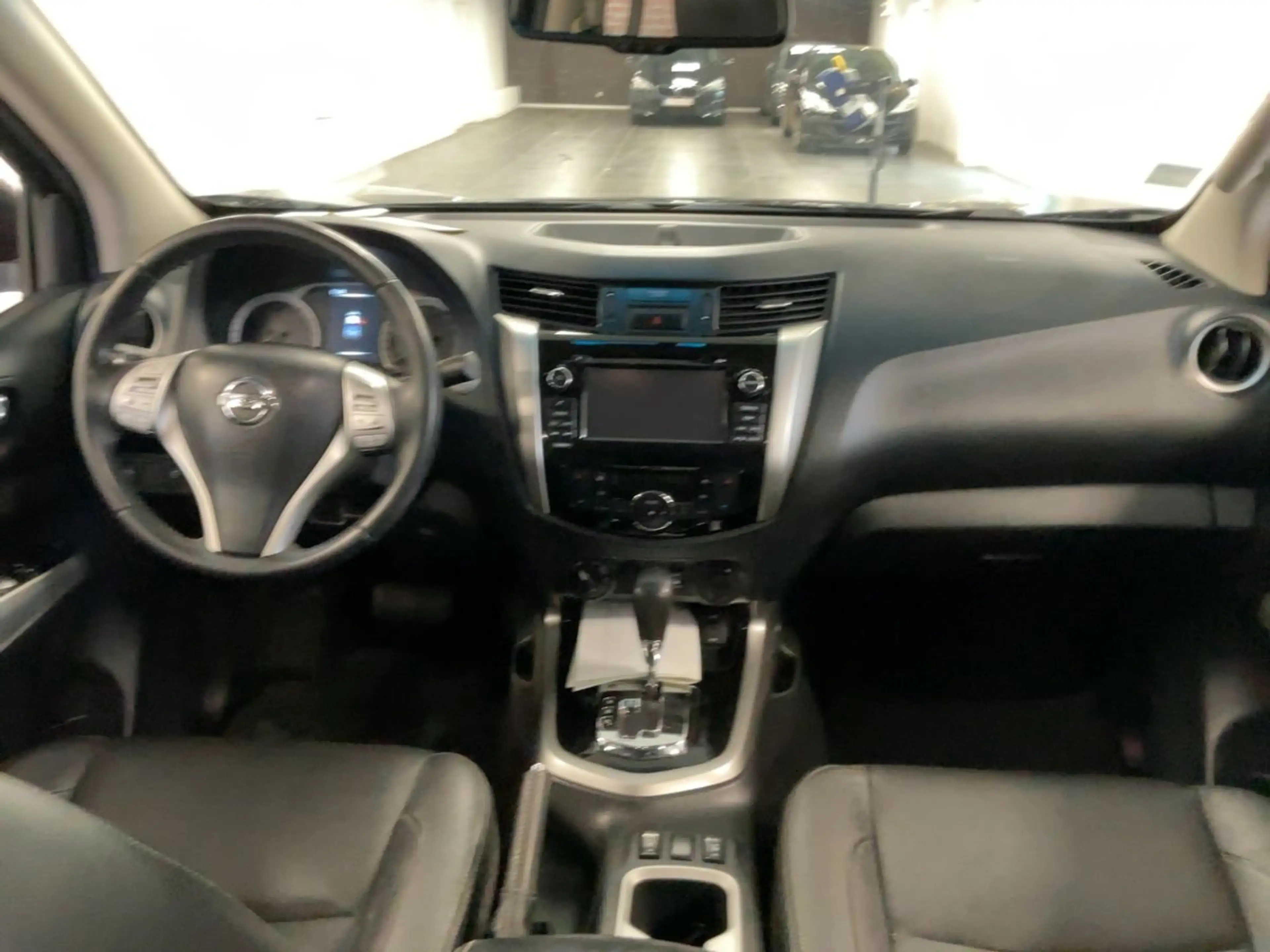 Nissan NP300 Pick-up 2.3dCi Tekna Double Cab 4x4 Automatik — photo 6