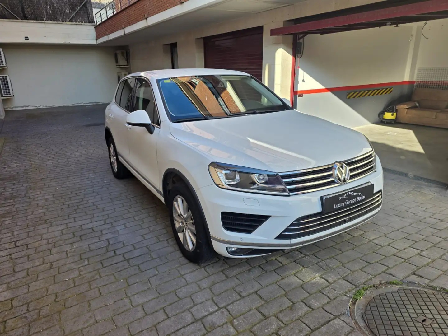 Volkswagen Touareg 3.0TDI V6 BMT 150kW Tiptronic Blanco - 2