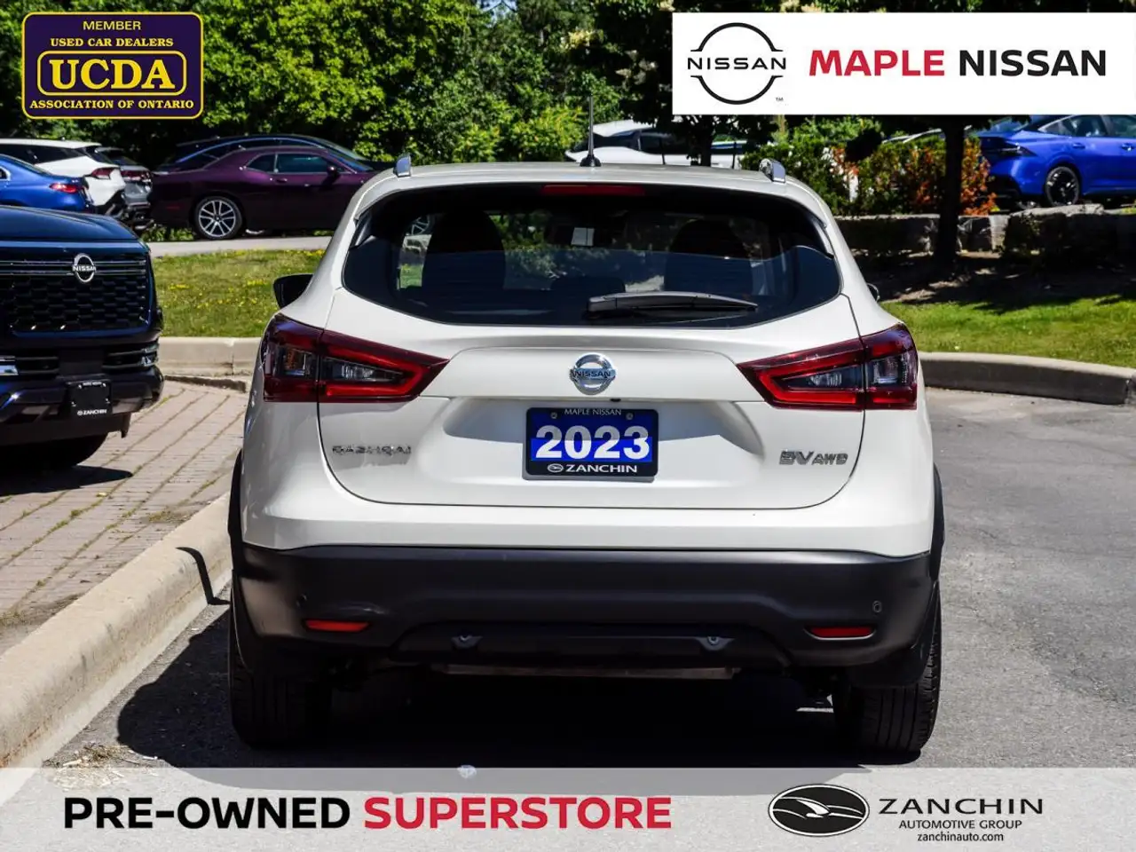 Nissan Qashqai снимка Nissan Qashqai