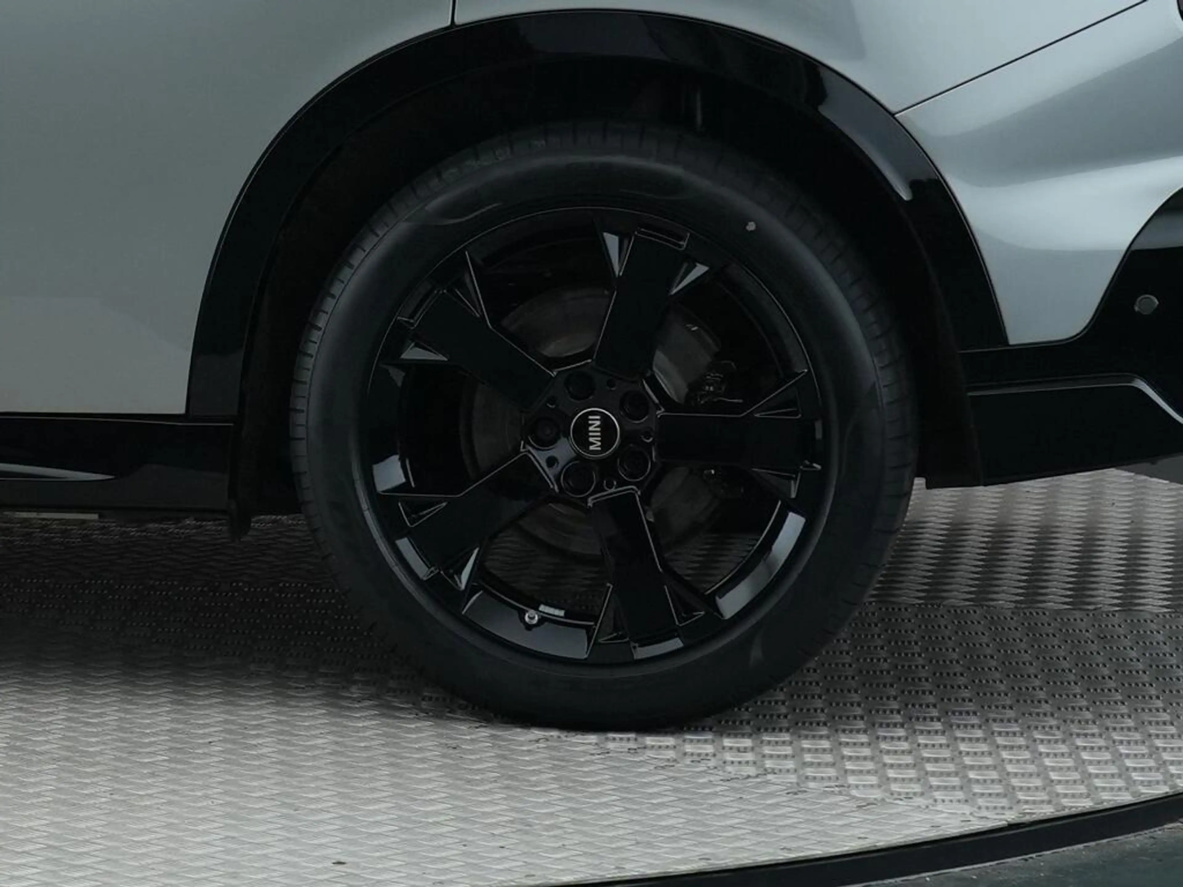 MINI Countryman E | Pakket M + John Cooper Works Uitvoering — photo 4