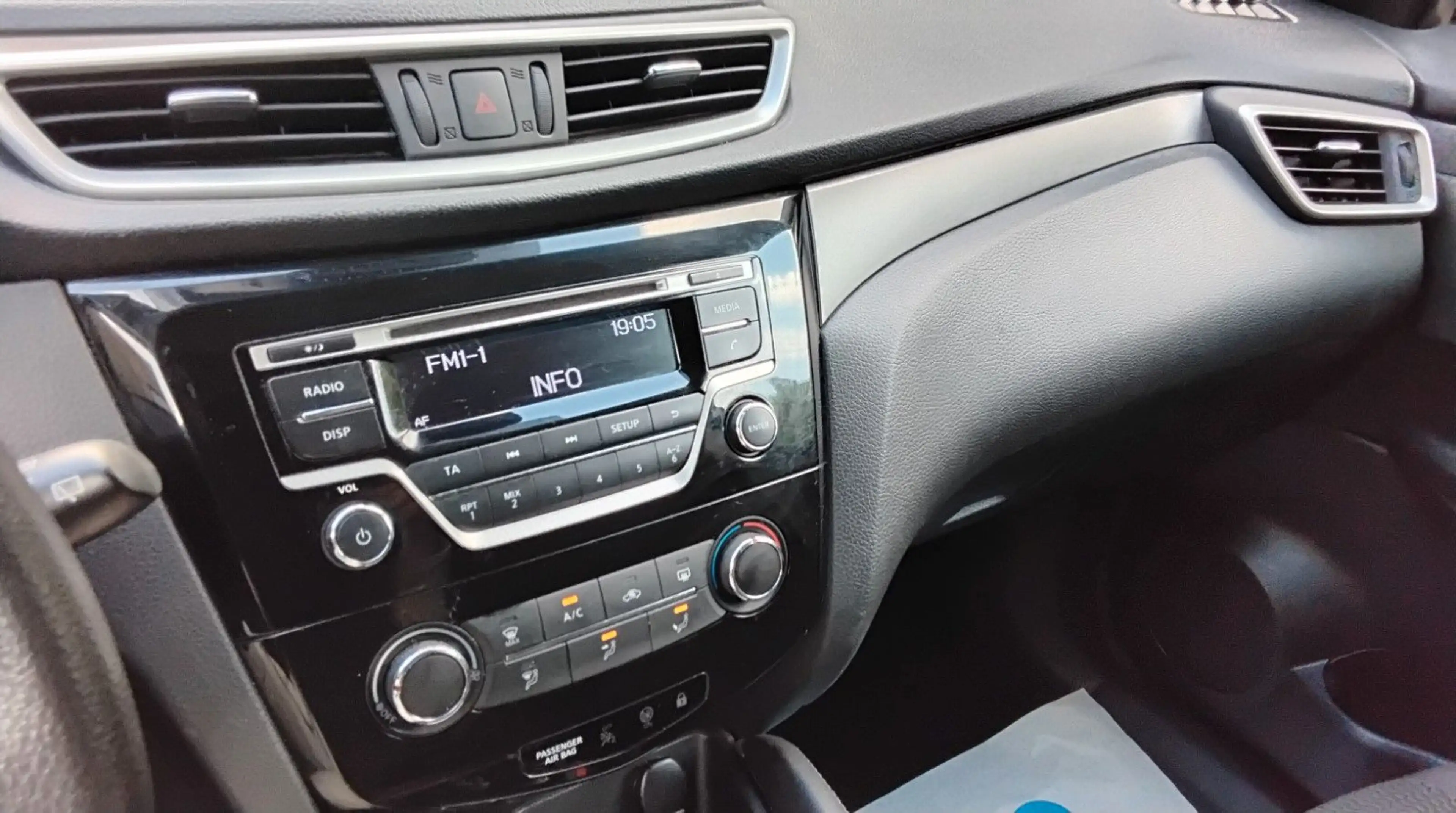 Nissan Qashqai Visia. Neuer Tüv — photo 13
