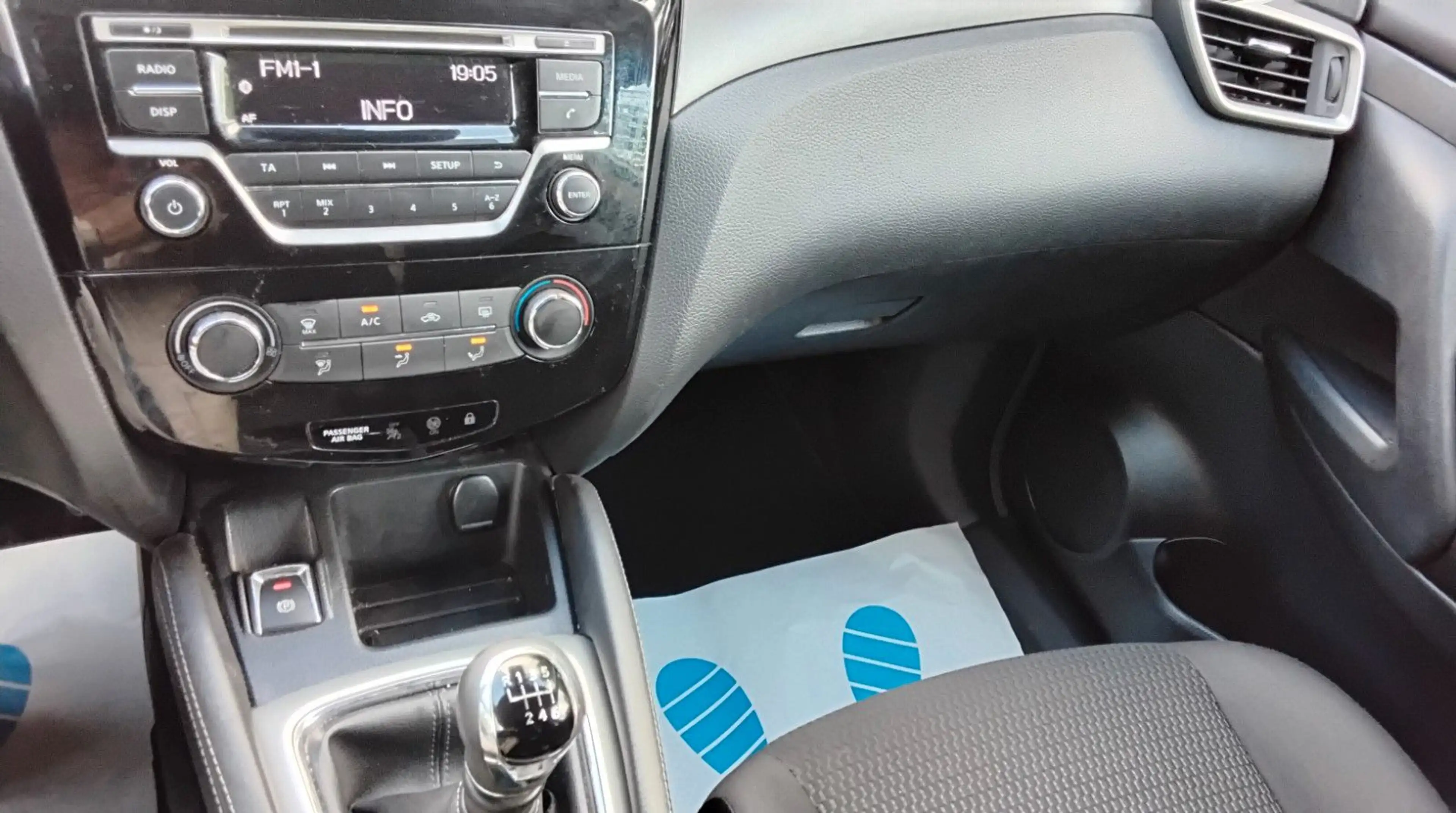 Nissan Qashqai Visia. Neuer Tüv — photo 14