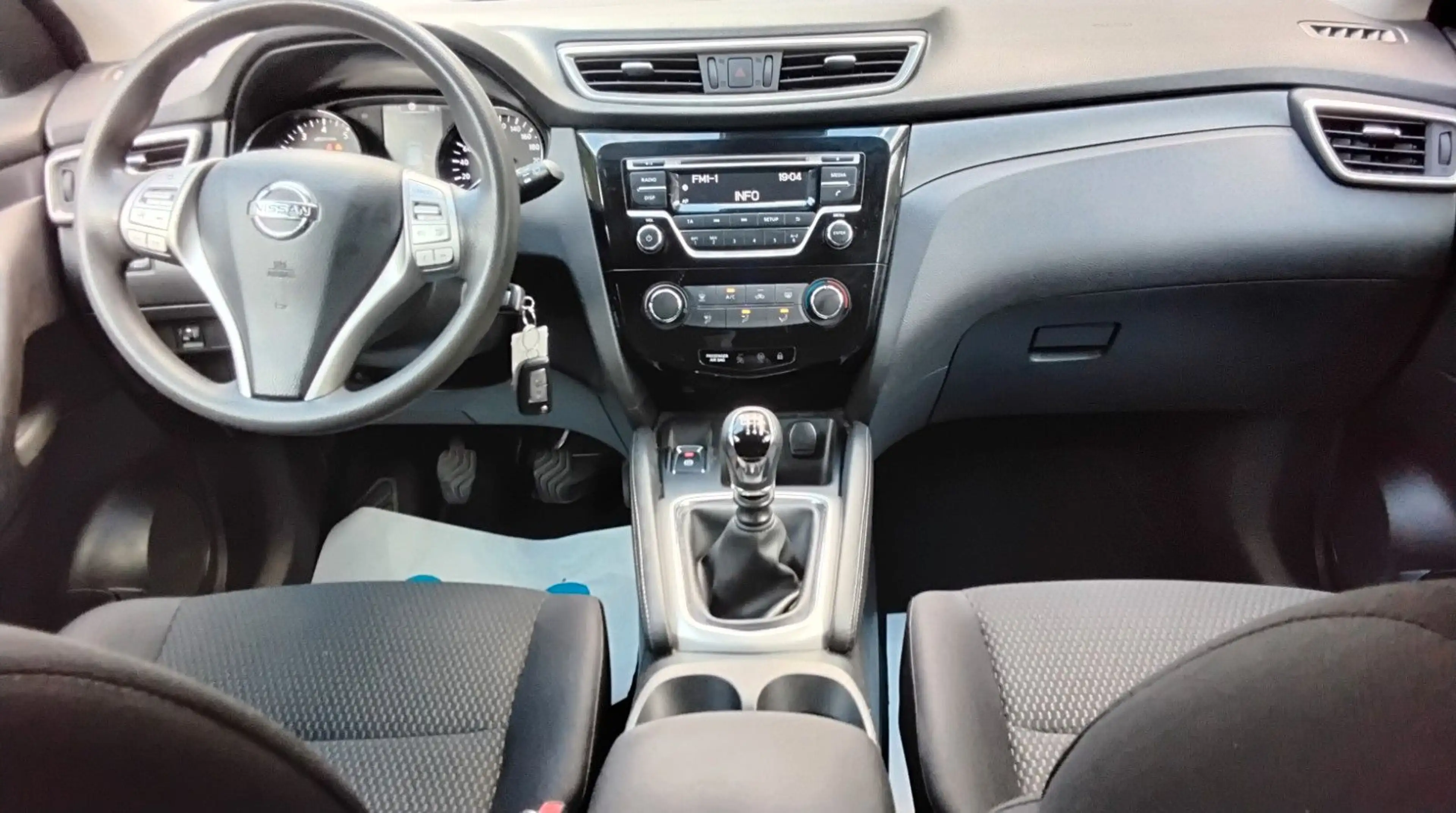Nissan Qashqai Visia. Neuer Tüv — photo 12