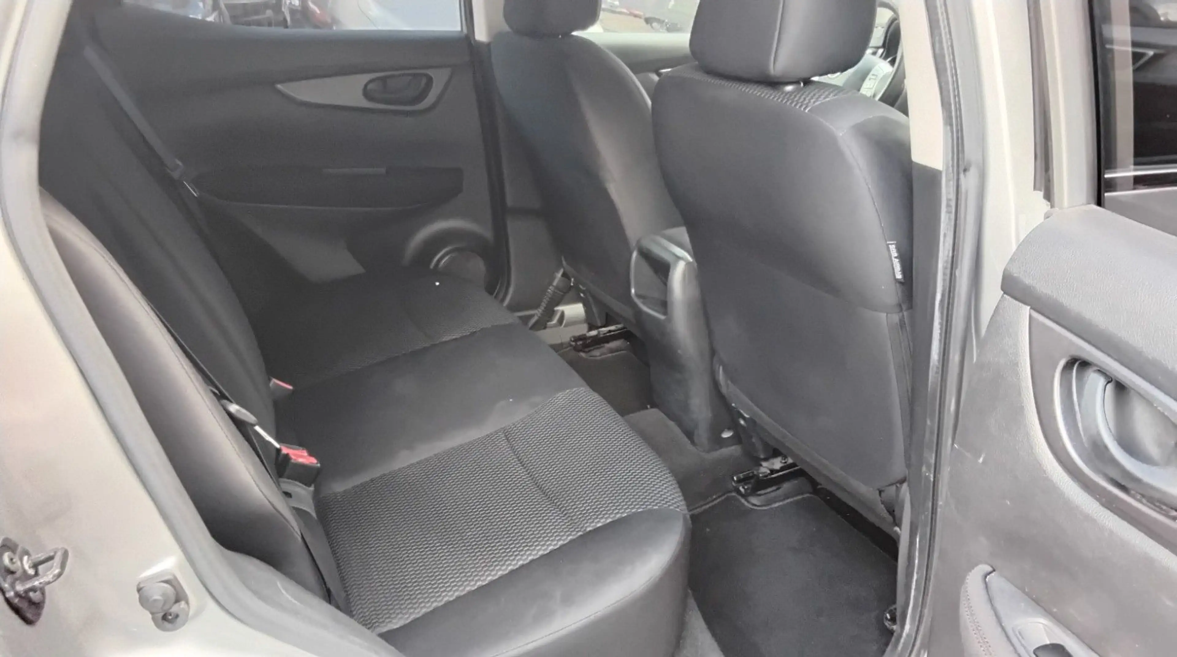 Nissan Qashqai Visia. Neuer Tüv — photo 10