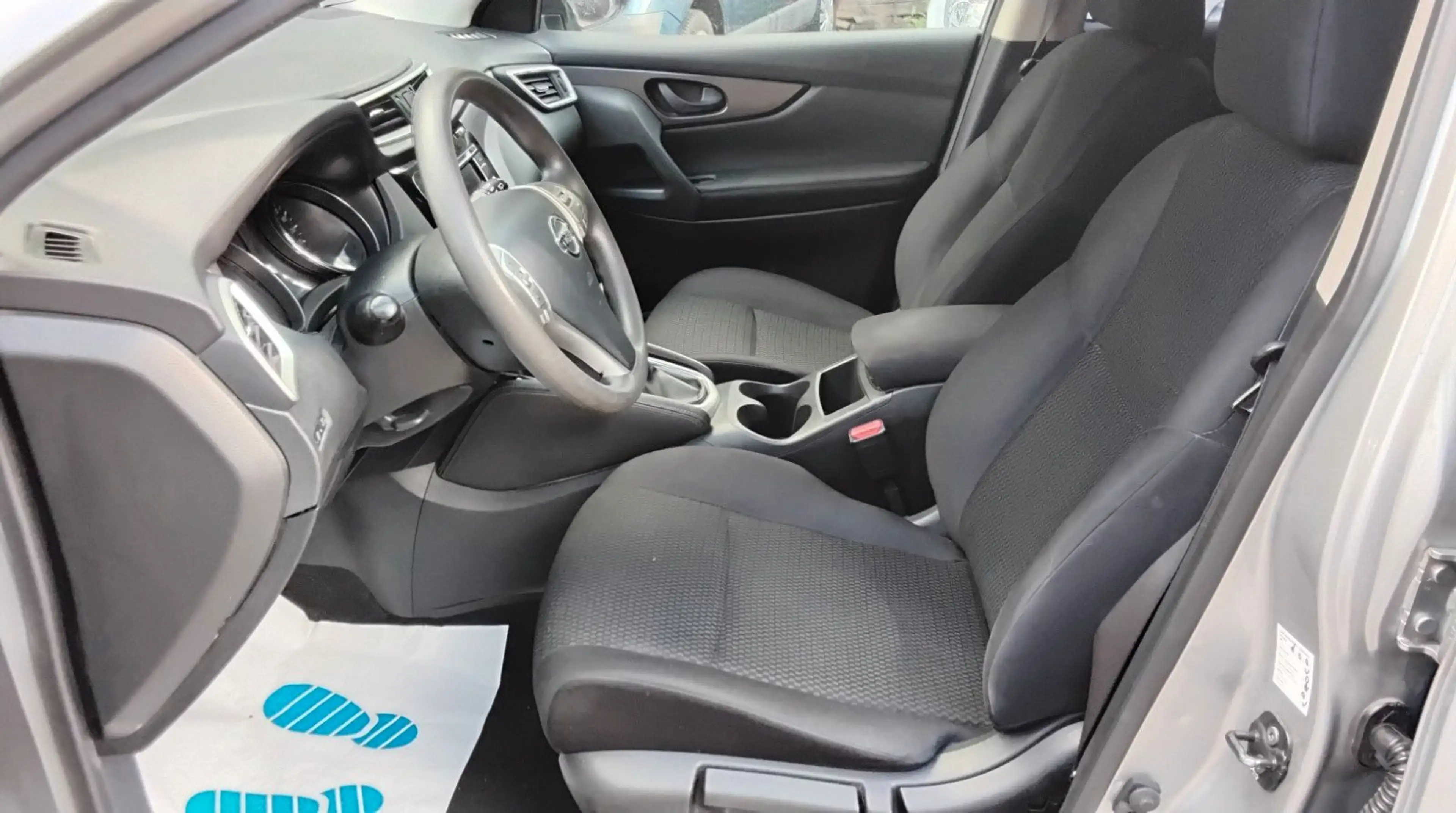 Nissan Qashqai Visia. Neuer Tüv — photo 8