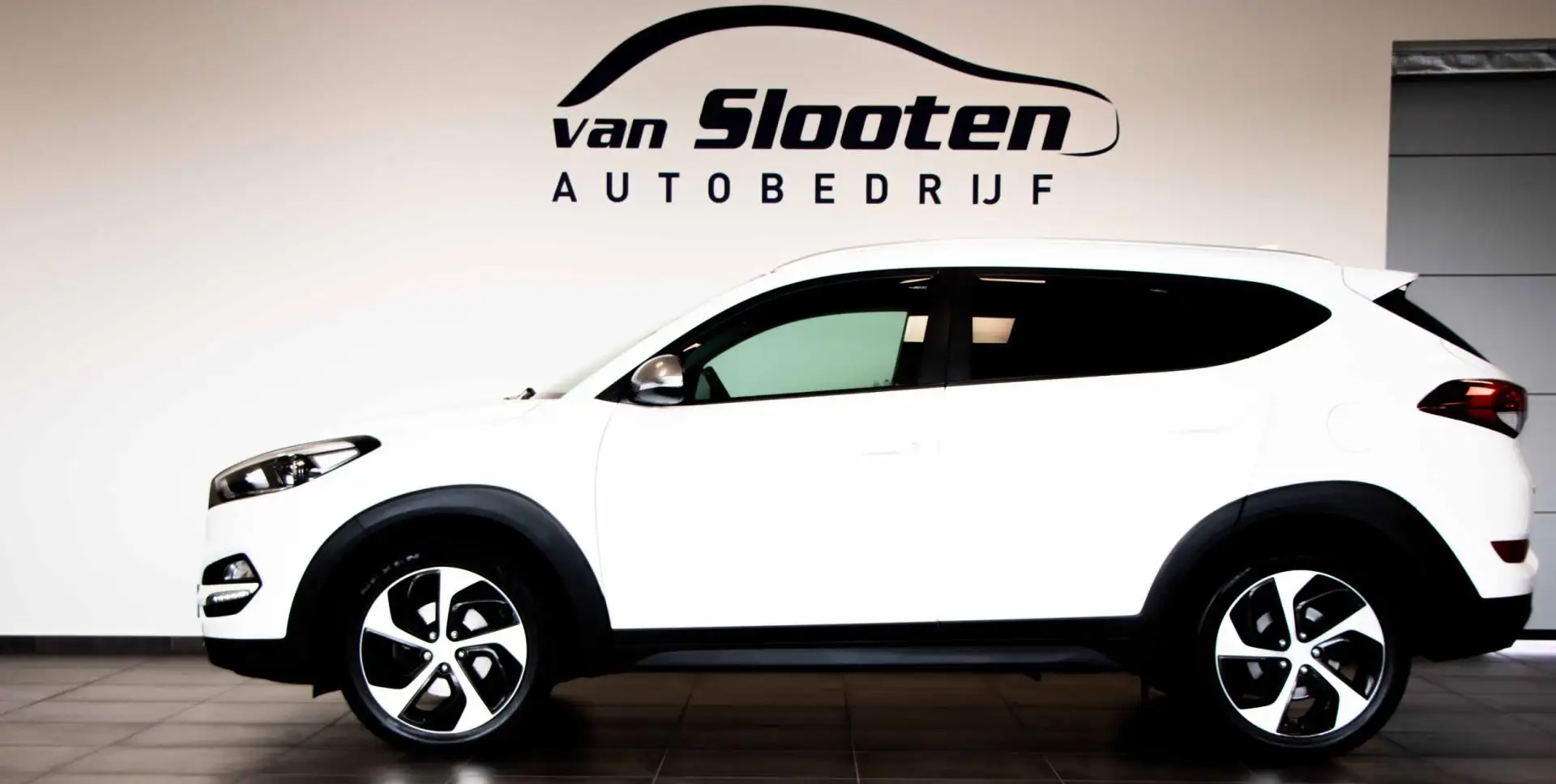Hyundai TUCSON 1.6 T-GDi Comfort 4WD| Navi| Camera| Cruise| Clima Wit - 2
