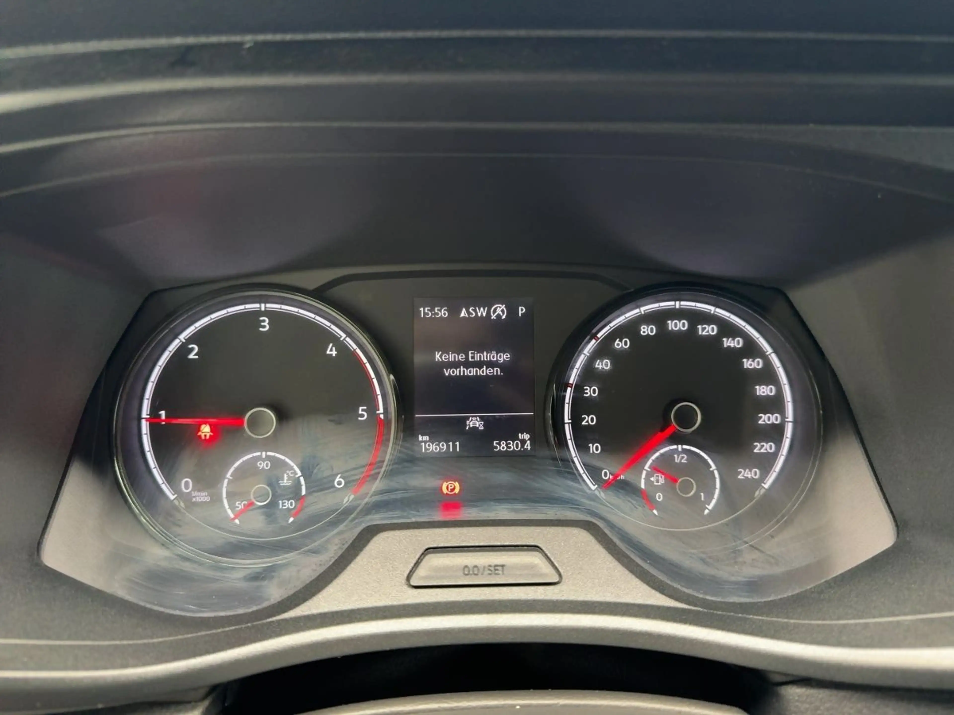 Volkswagen T6.1 Multivan 2.0 TDI DSG "Family" ACC Navi Park — photo 14