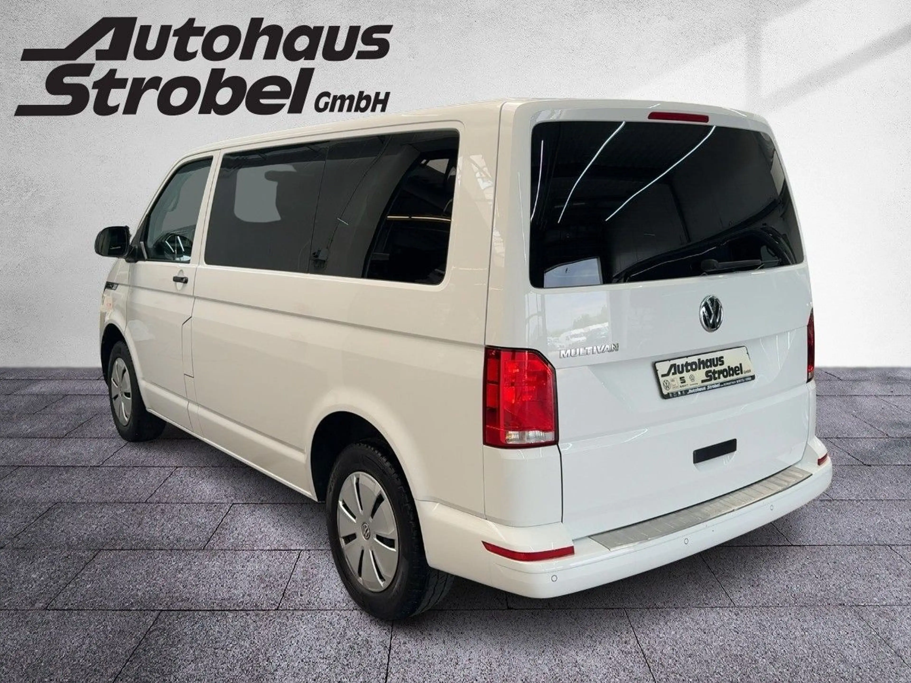 Volkswagen T6.1 Multivan 2.0 TDI DSG "Family" ACC Navi Park — photo 4