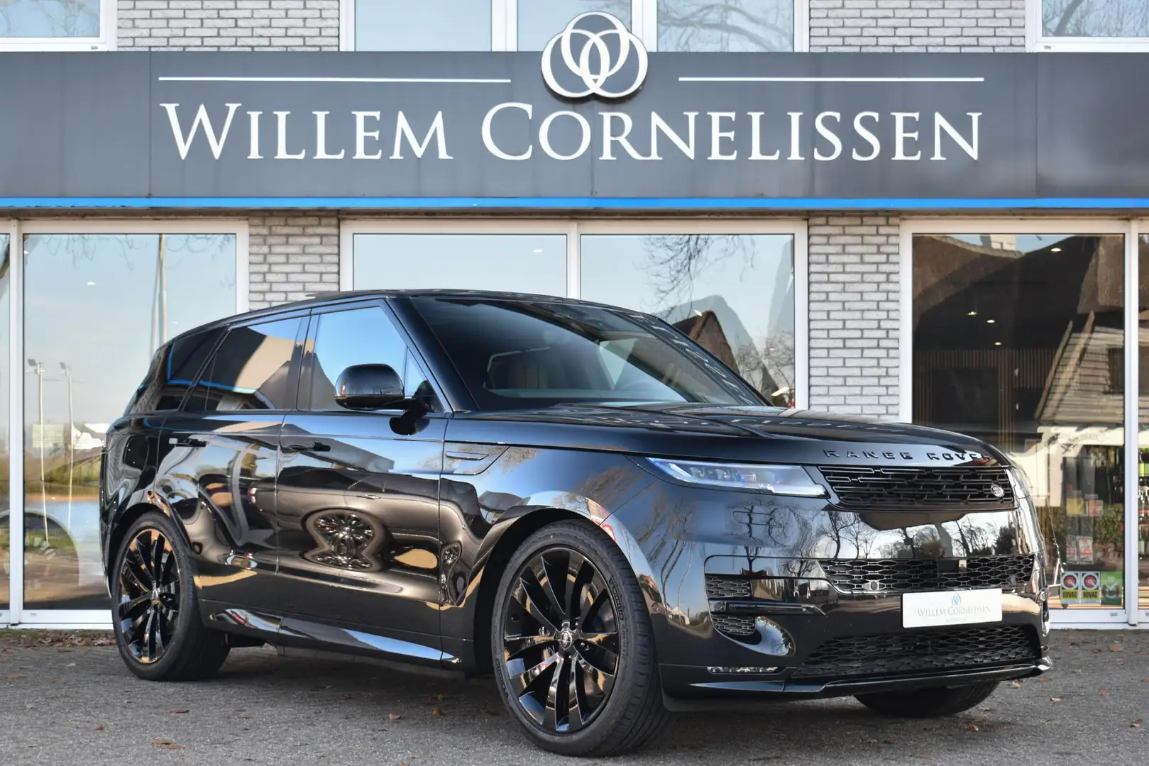 Land Rover Range Rover Sport 3.0 P460e Dynamic HSE PHEV Black Pack 23" Trekhaak Zwart - 1
