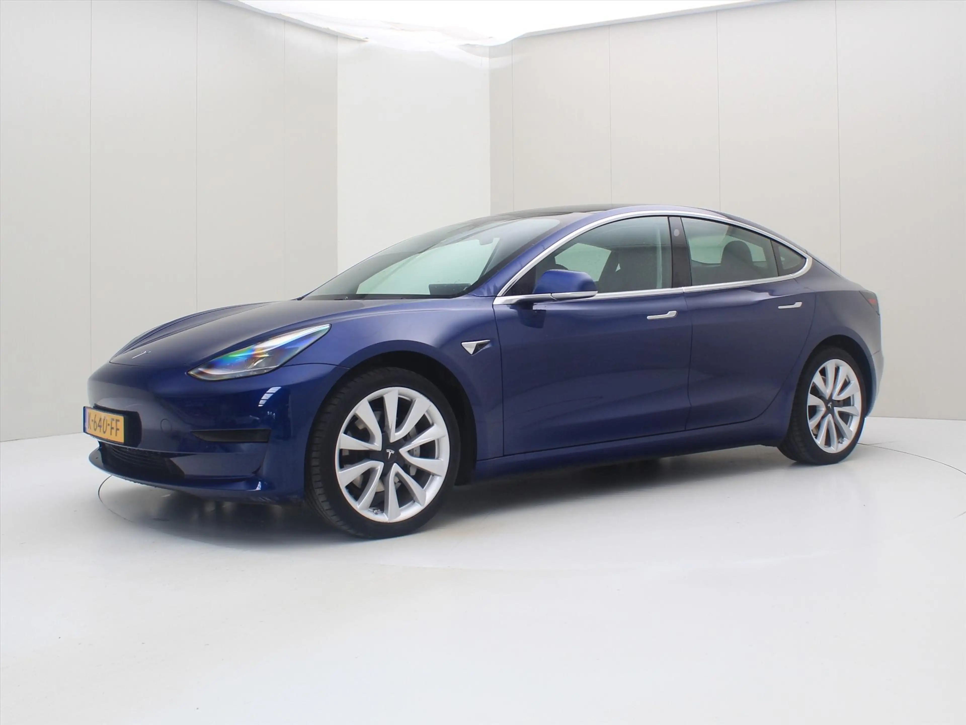 Tesla Model 3 Standard RWD Plus 89.2% SoH [ LFP-ACCU+AUTOPILOT+6 — photo 7