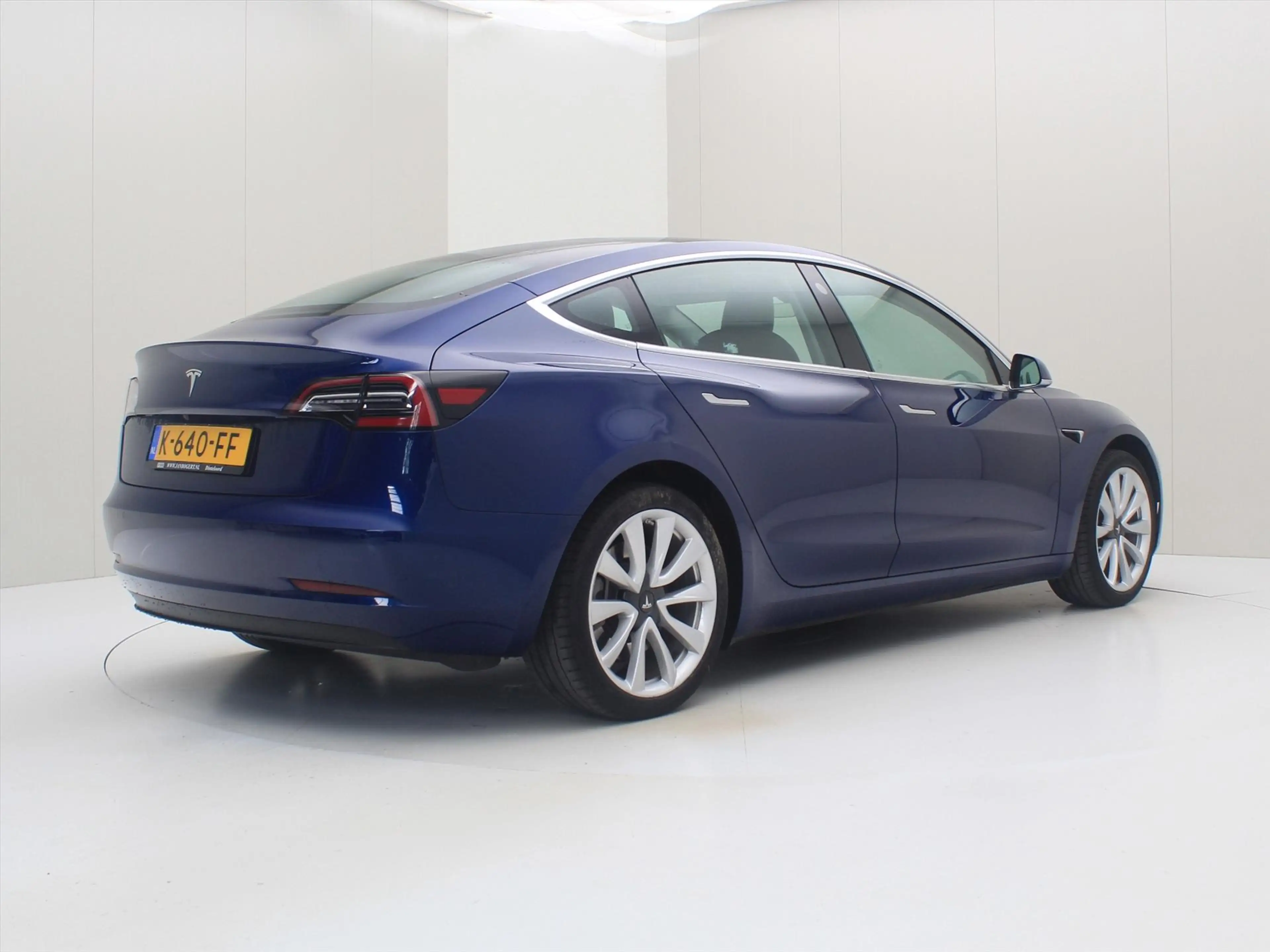Tesla Model 3 Standard RWD Plus 89.2% SoH [ LFP-ACCU+AUTOPILOT+6 — photo 2