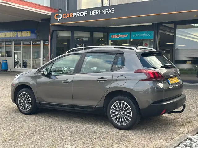 Peugeot 2008 view 11