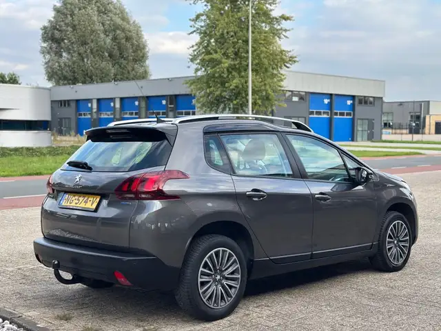 Peugeot 2008 view 2