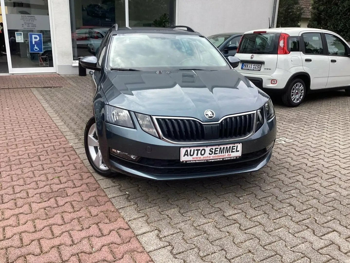 Skoda Octavia Kombi 1.0 TSI Clever AHK Abn. Gris - 2