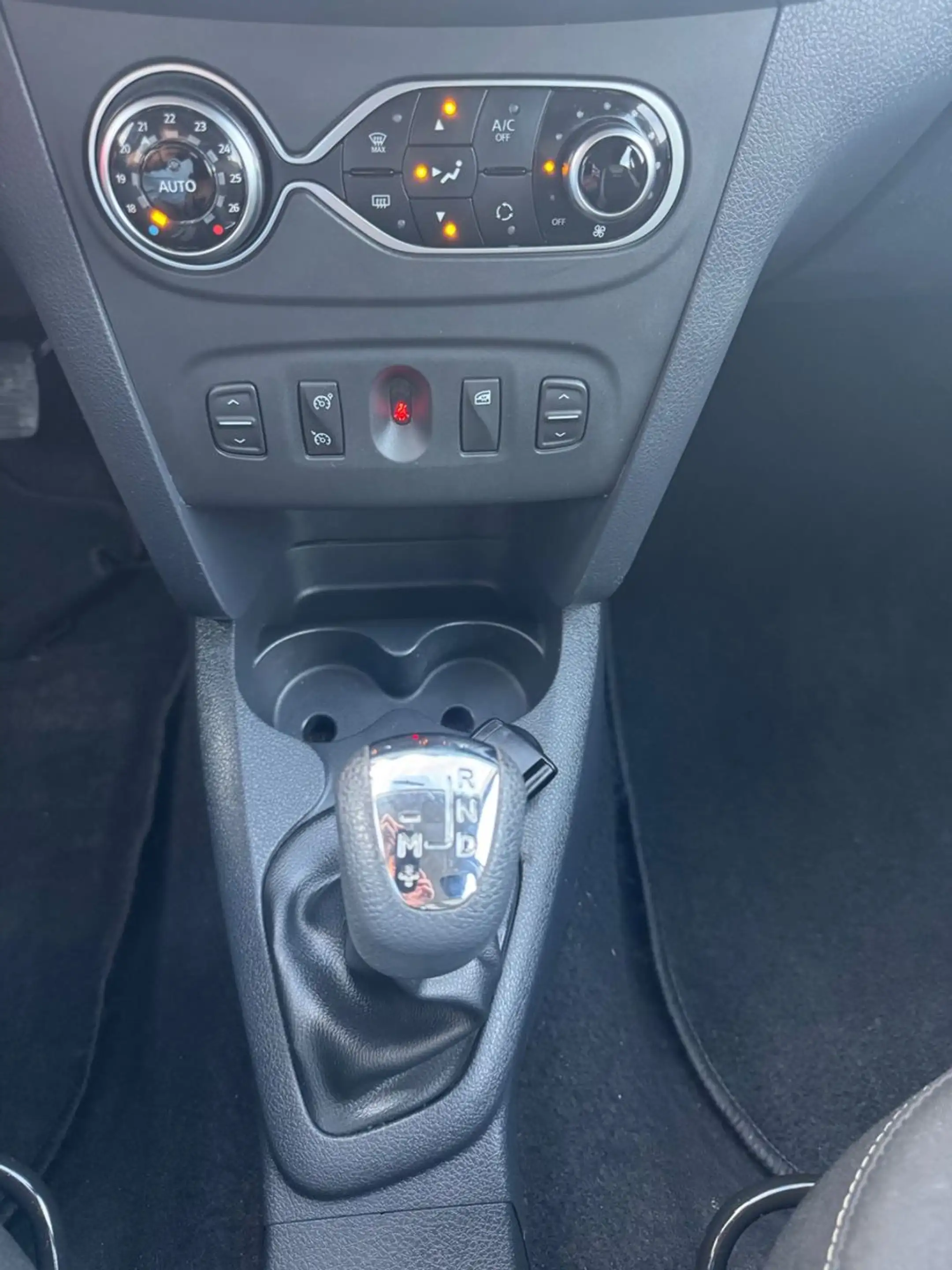 Dacia Logan II Kombi Stepway,Aut.Kamera,Navi,7562€Nett — photo 7