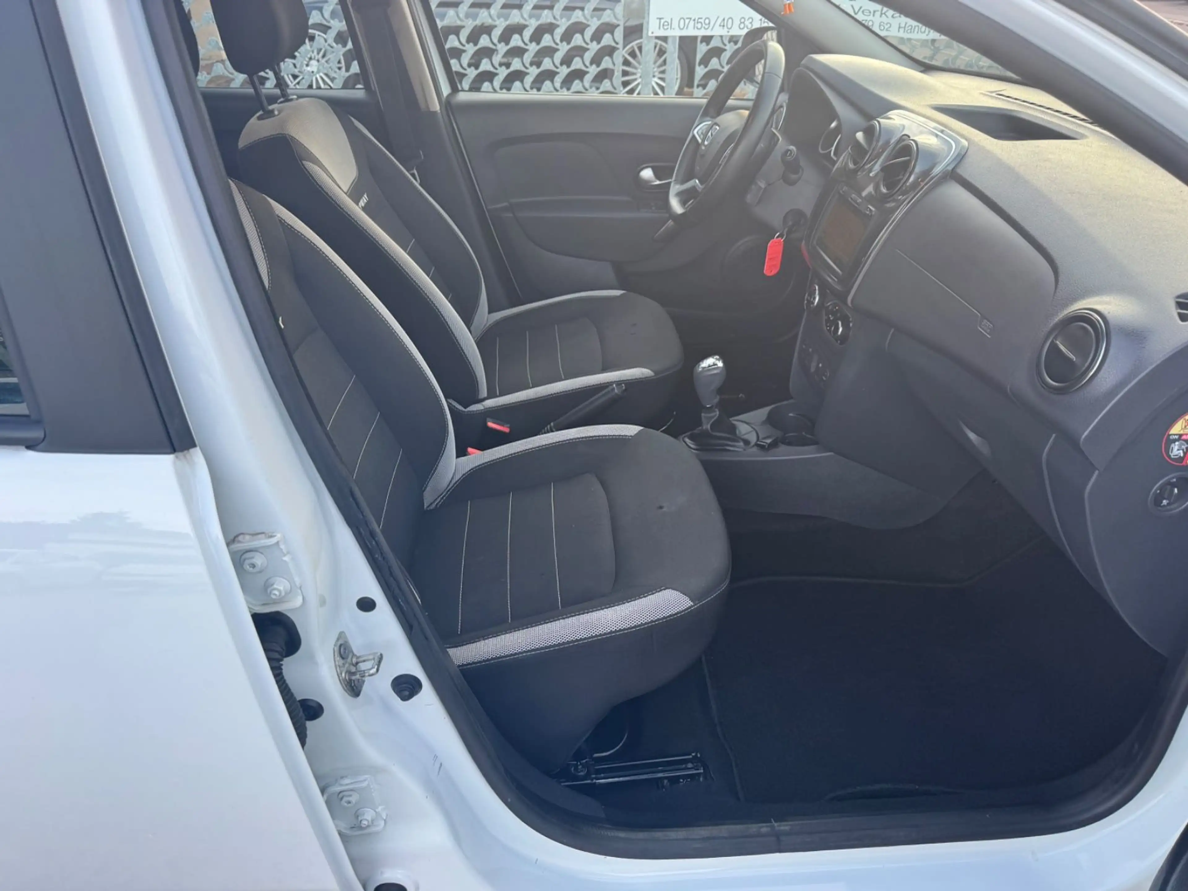 Dacia Logan II Kombi Stepway,Aut.Kamera,Navi,7562€Nett — photo 4