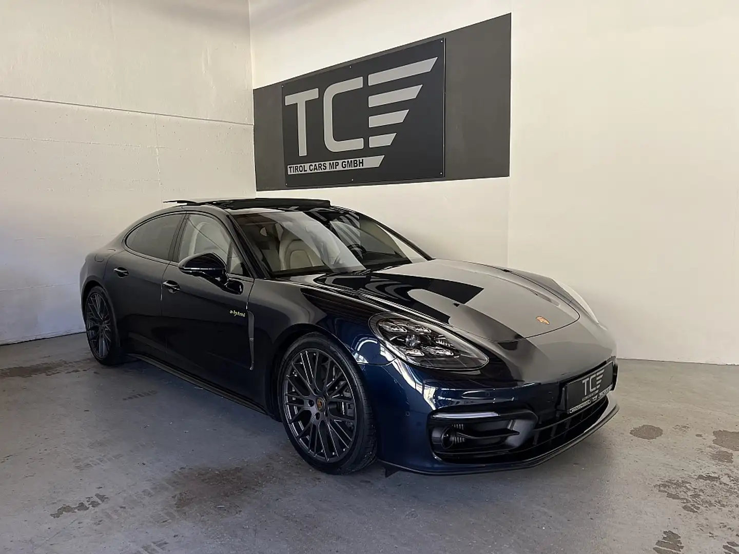 Porsche Panamera 4 E-Hybrid PHEV Platinum Edition Aut. ACC, Pano... Blau - 1