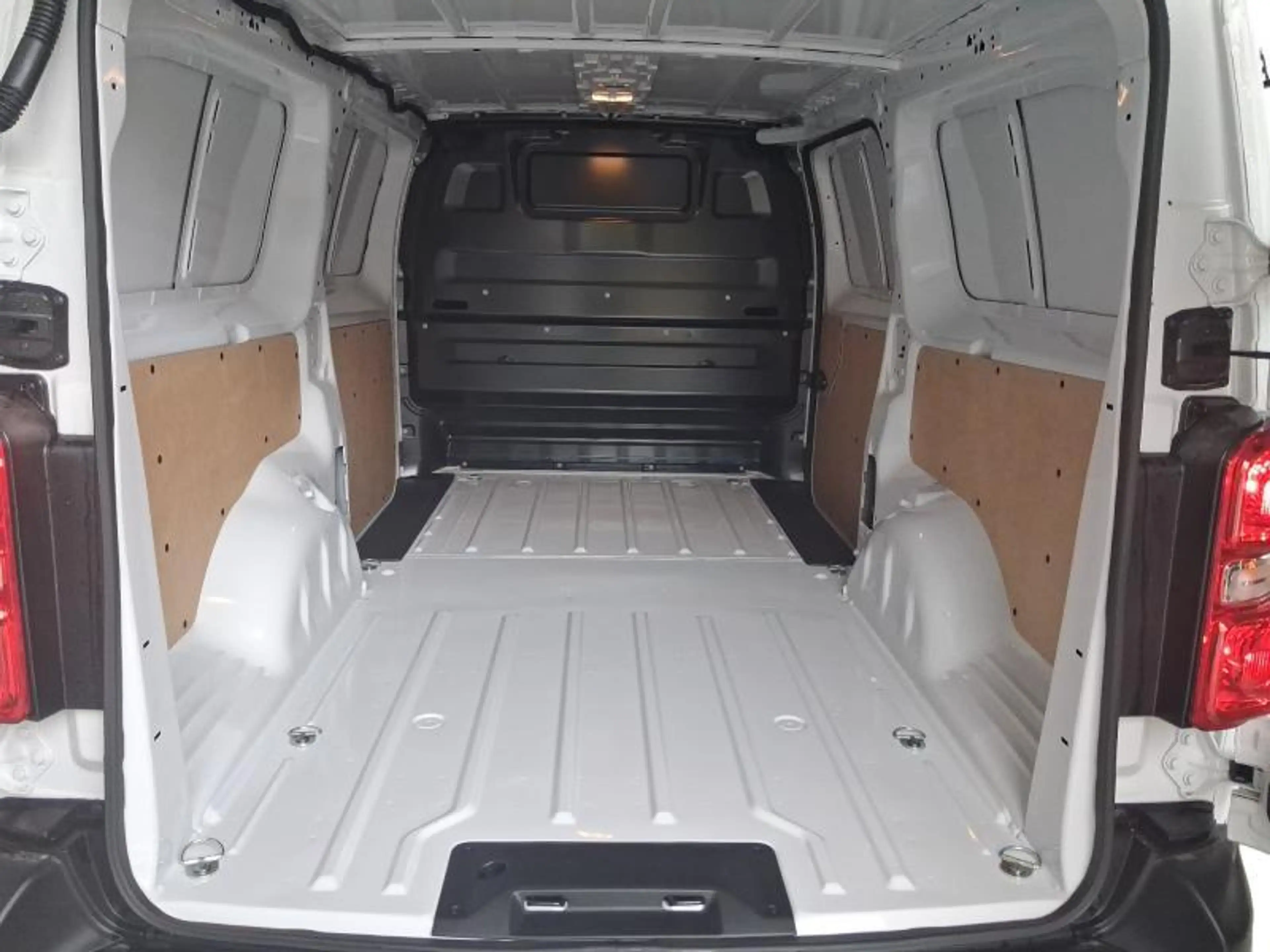 Citroen Jumpy XL — photo 12