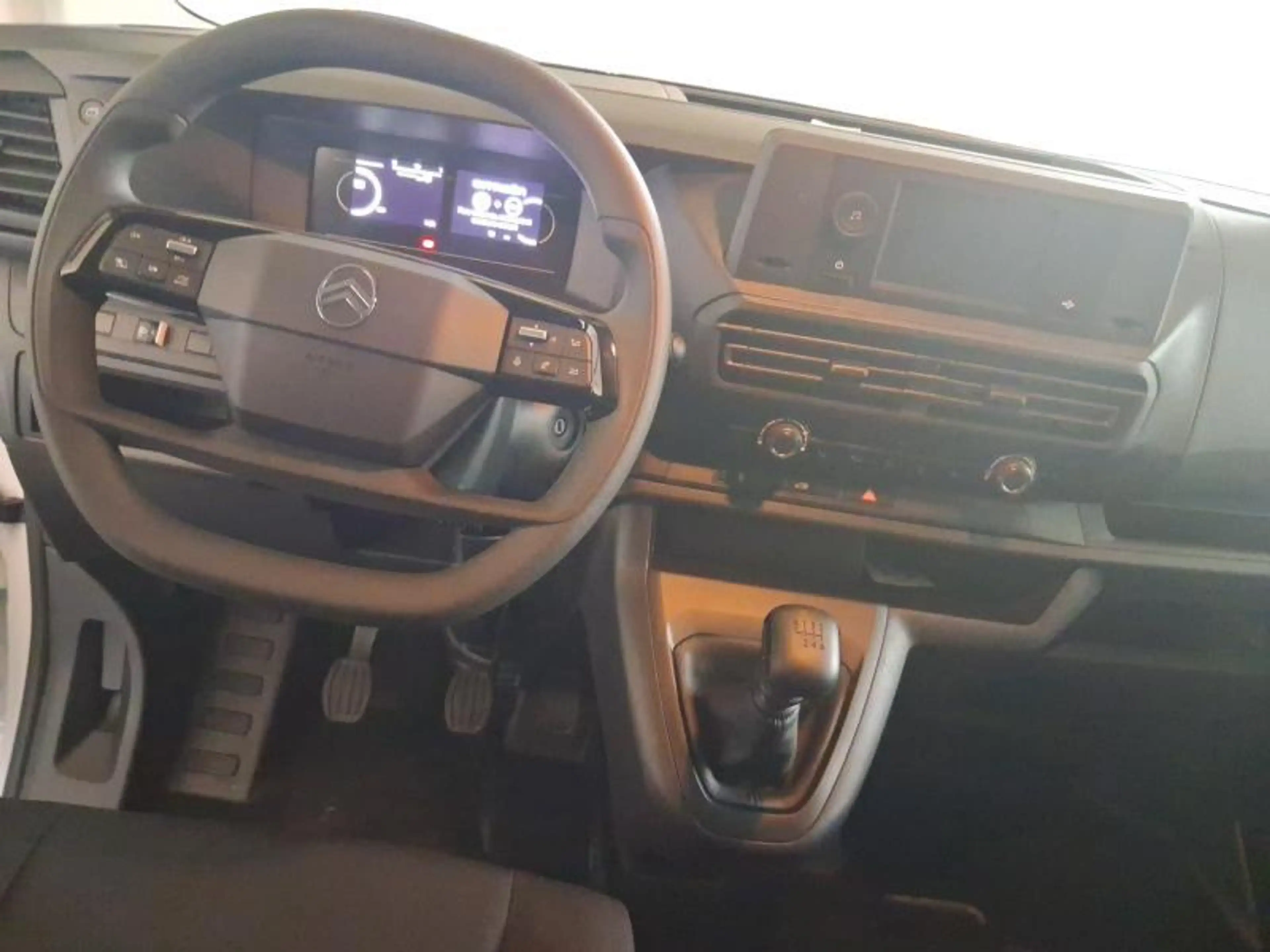 Citroen Jumpy XL — photo 2