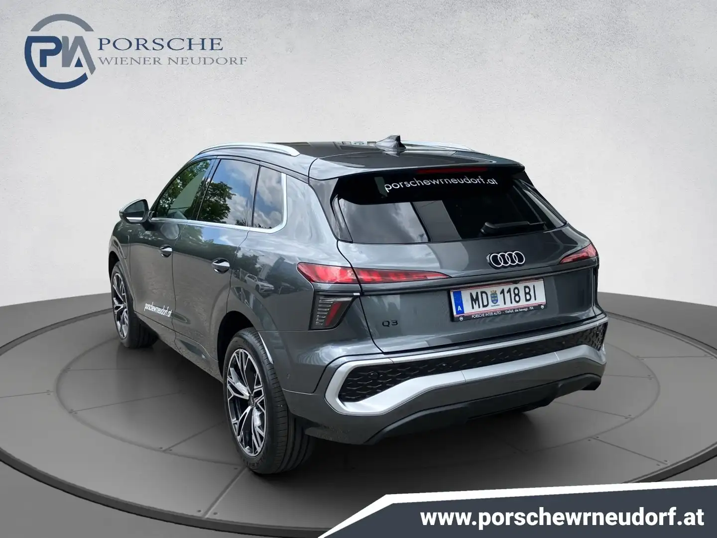 Audi Q3 e-hybrid 200 kW Grau - 2
