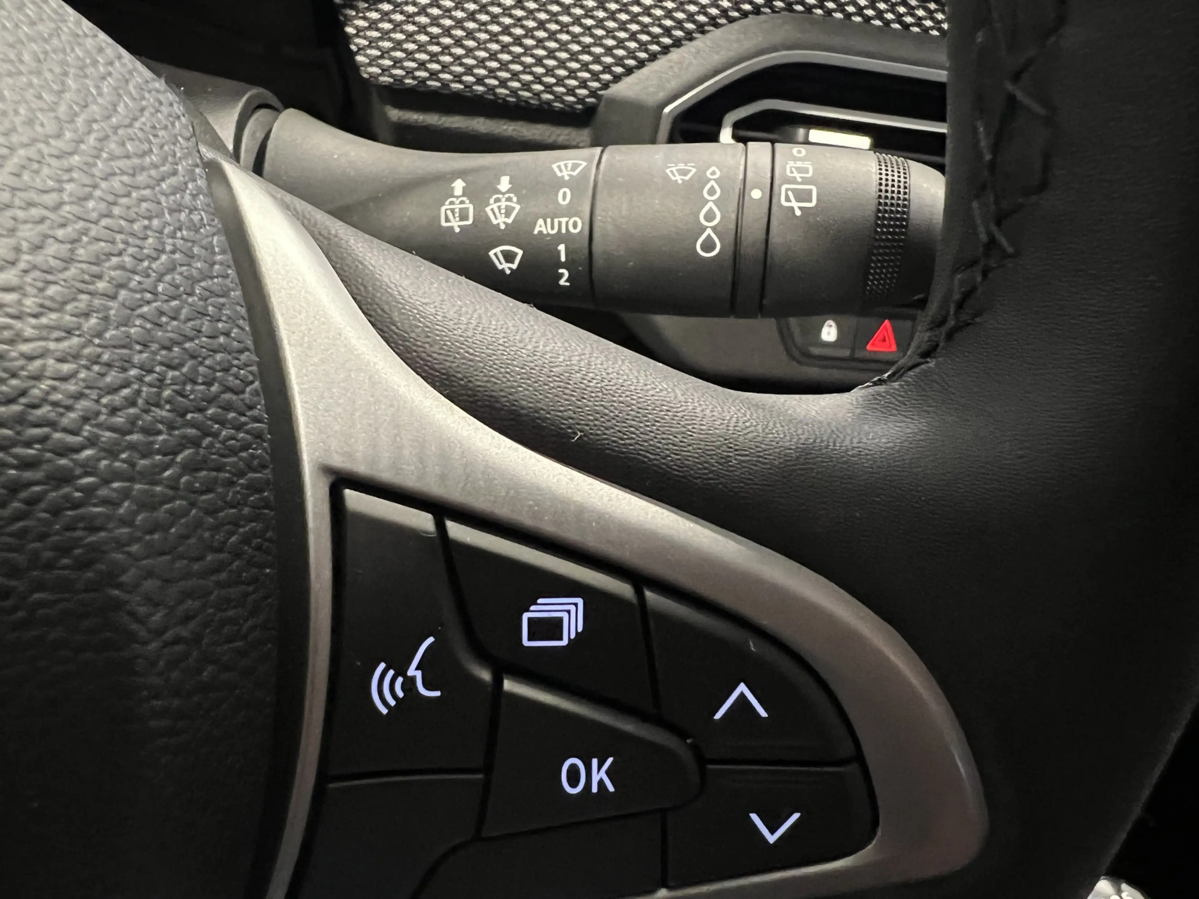 Dacia Jogger 1.0 TCe 110 Expression 7pers. | Android/Apple Carp — photo 23