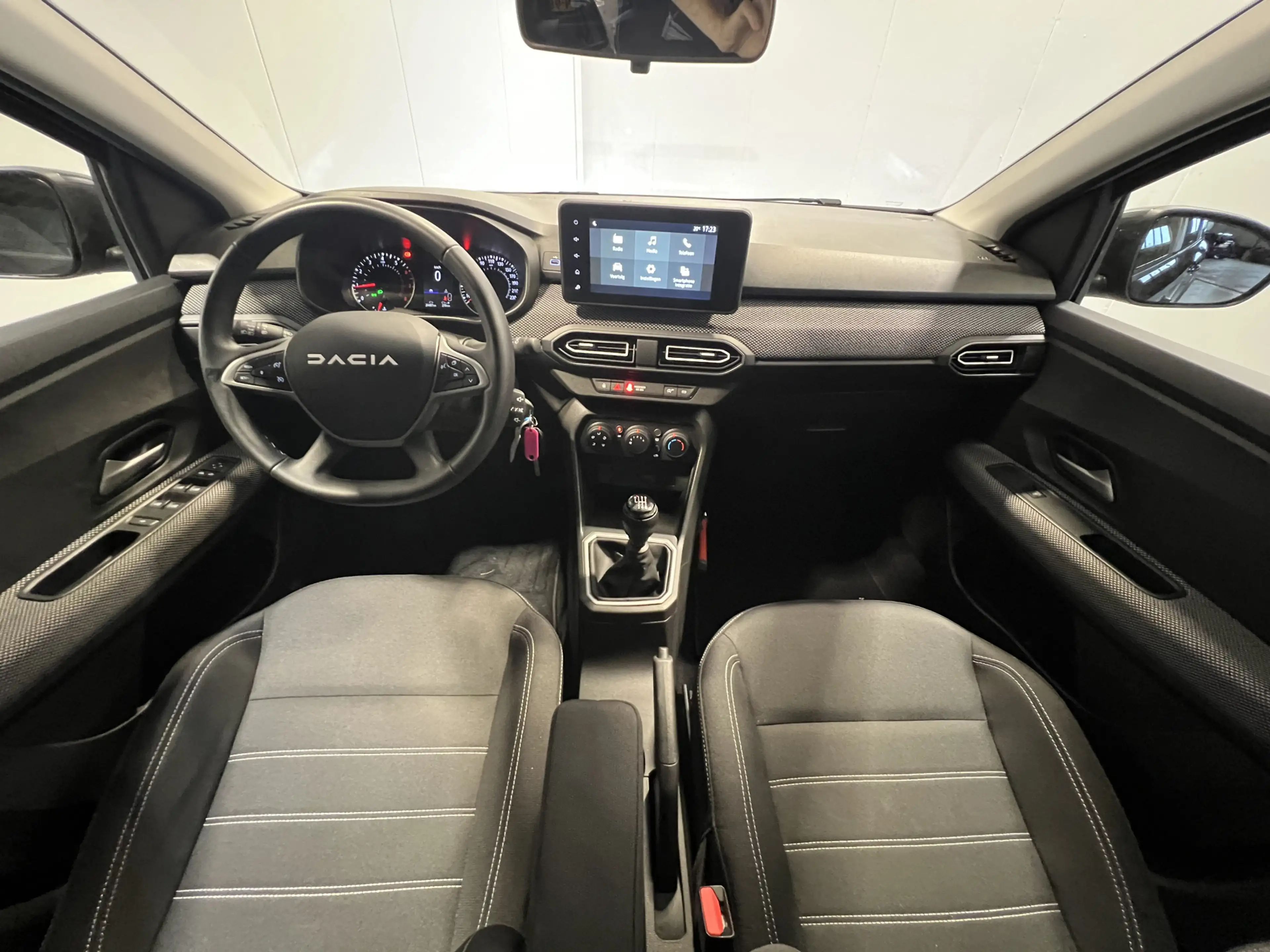Dacia Jogger 1.0 TCe 110 Expression 7pers. | Android/Apple Carp — photo 5