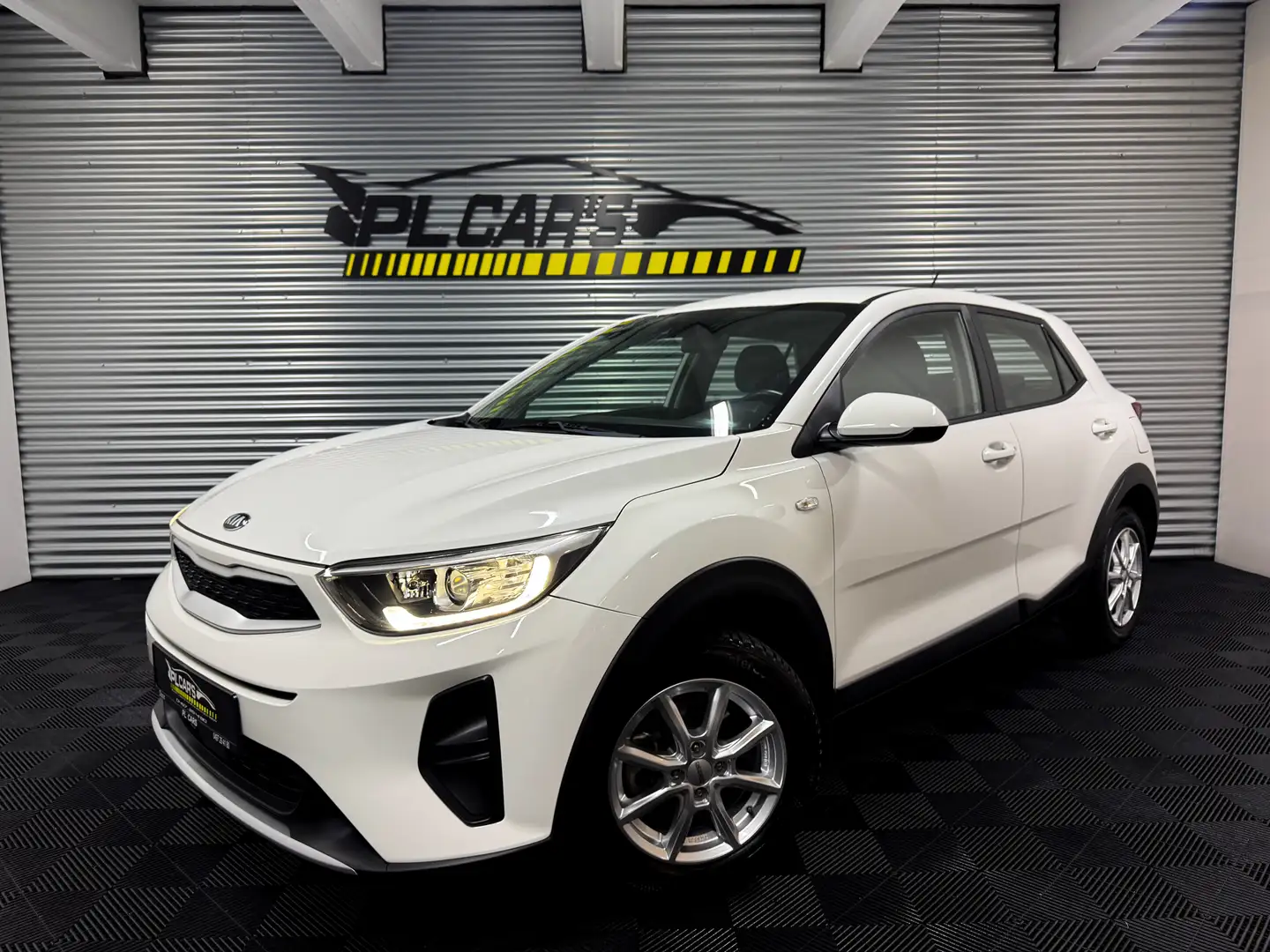 Kia Stonic Stonic 1.2i Easy | GPS | GARANTIE - 2