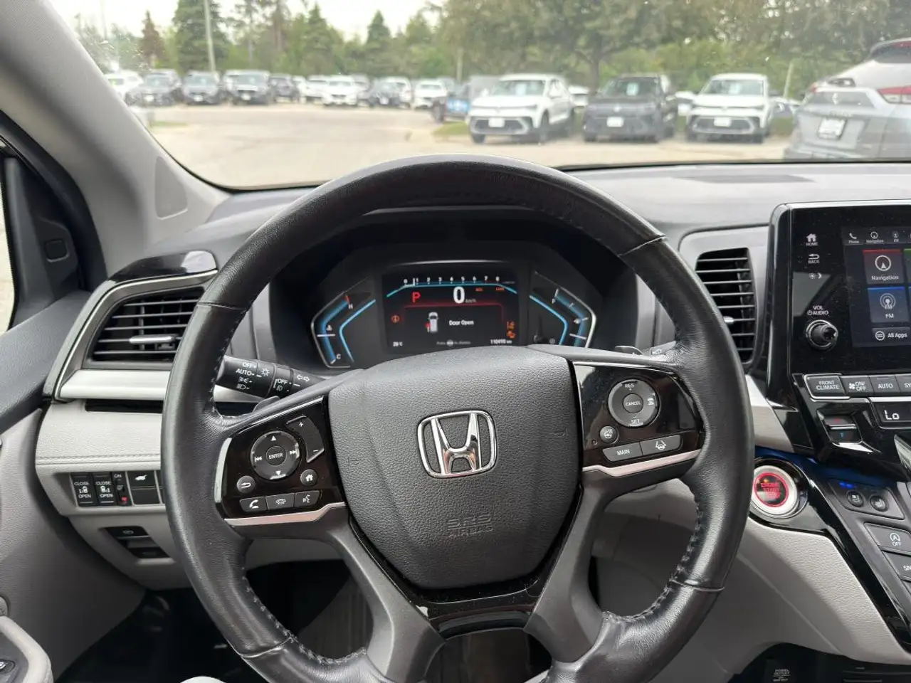 Honda Odyssey снимка Honda Odyssey
