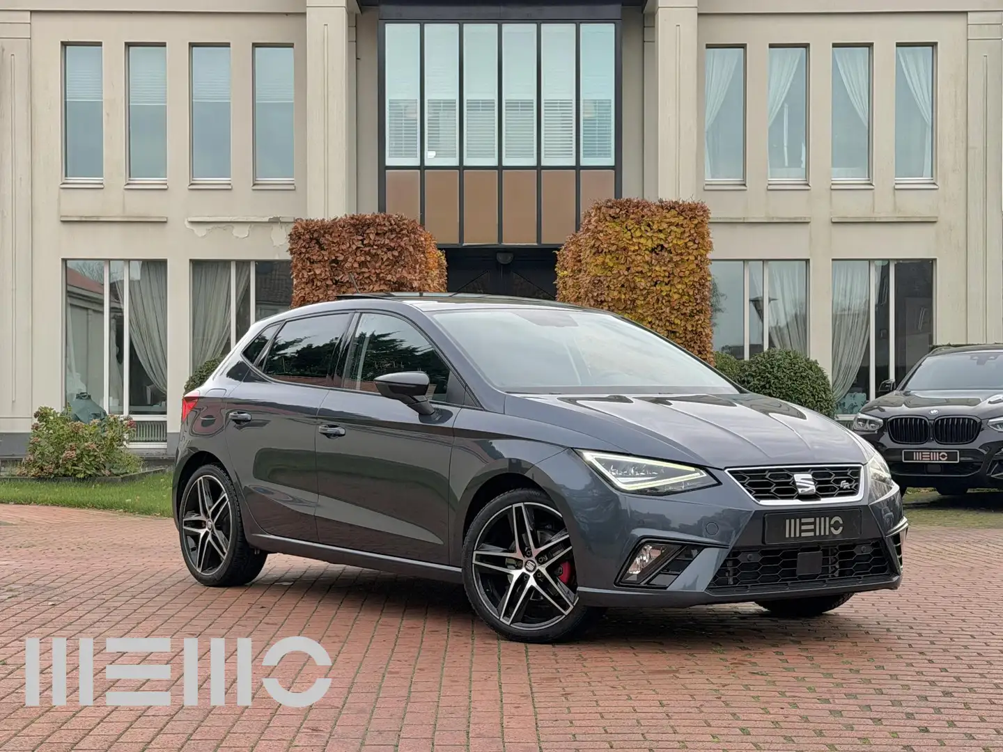 SEAT Ibiza 1.0 TSI FR Business Intense - LED - Panoramadak - Gris - 1