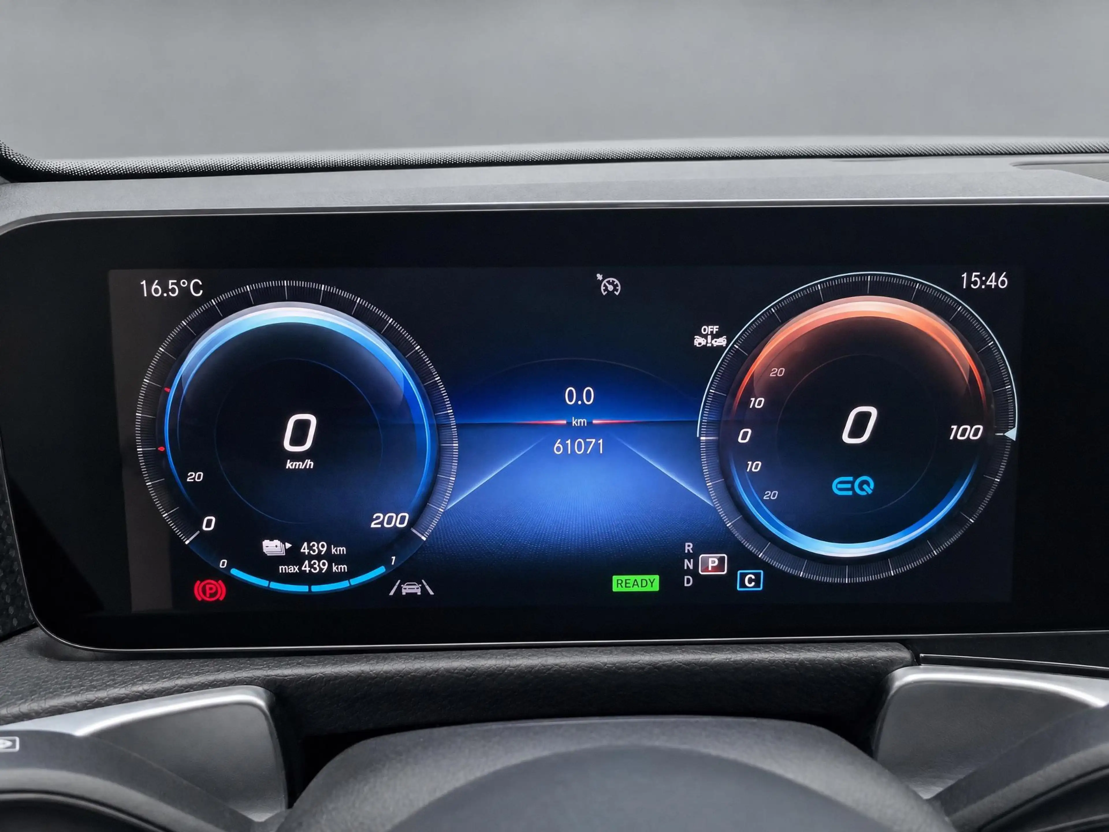 Mercedes-Benz EQB 250 250+ Business Edition 7p. 71 kWh — photo 12
