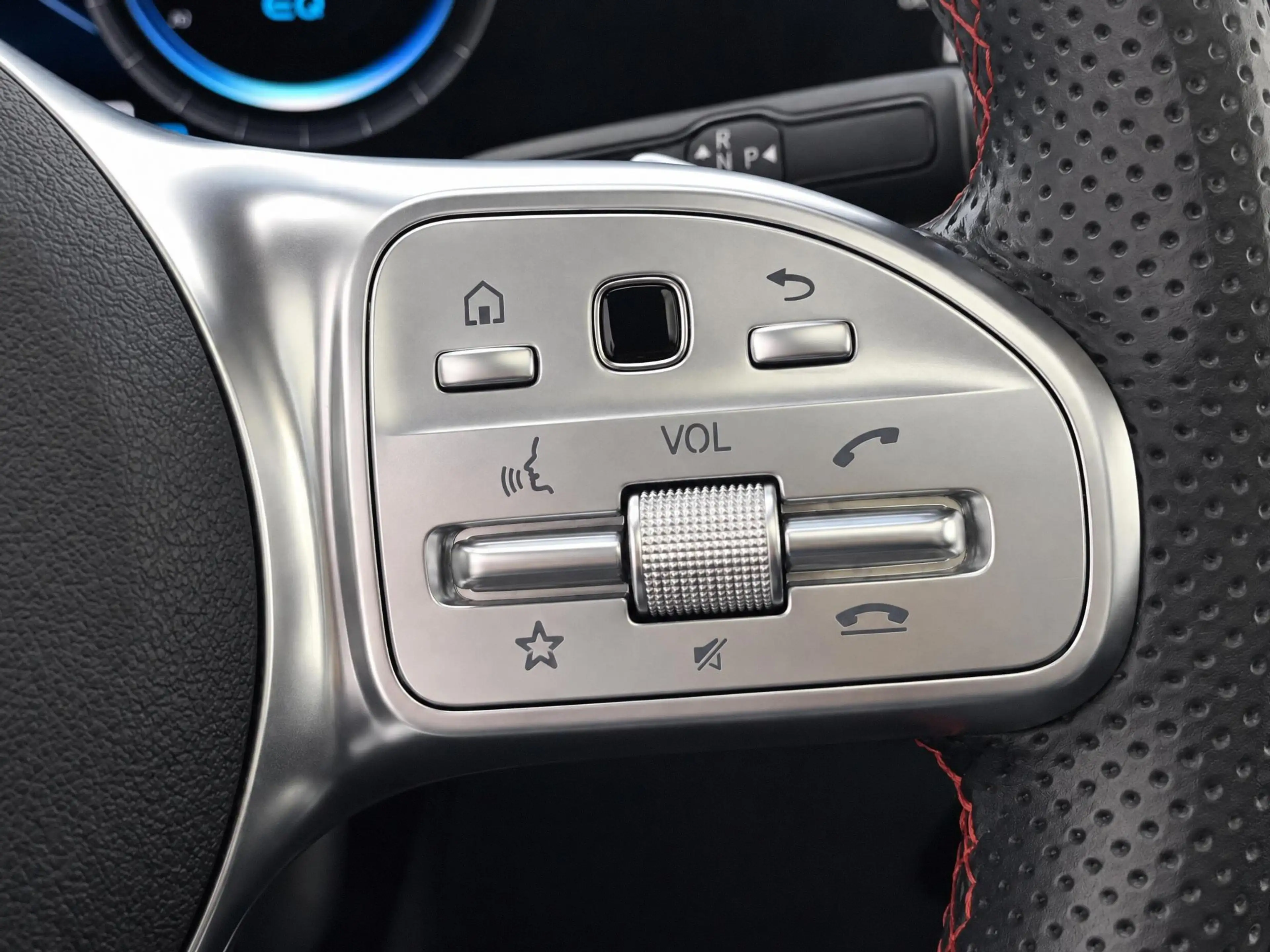 Mercedes-Benz EQB 250 250+ Business Edition 7p. 71 kWh — photo 14