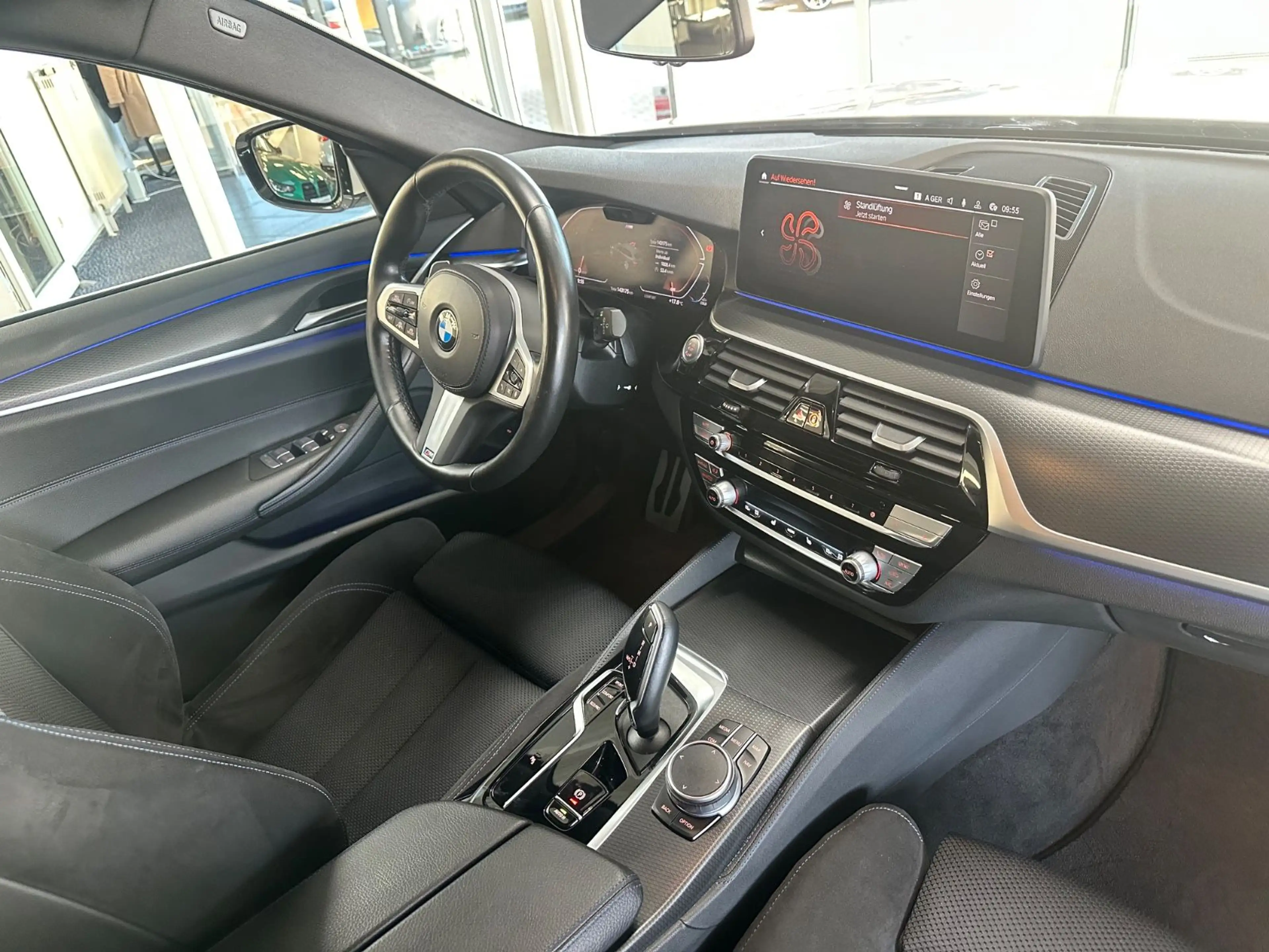 BMW 530 d xDrive M Sportpaket AUT./LED/CAM/AHK/SOFT C — photo 9