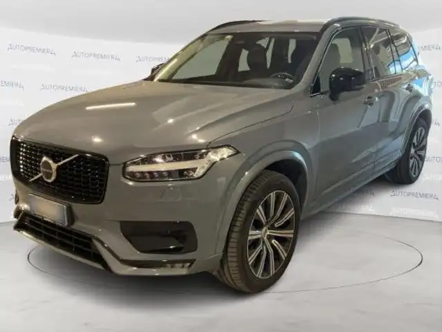 Volvo XC90 B5 D AWD automatico Plus Dark