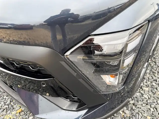 Hyundai Kona view 3