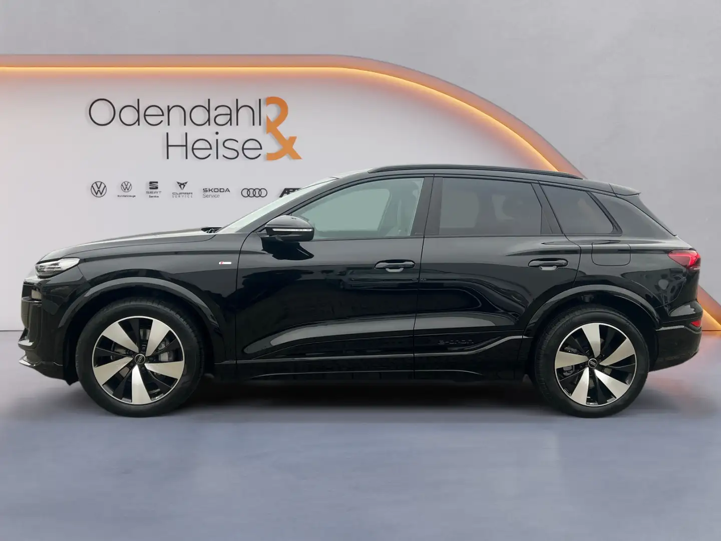 Audi e-tron Q6 SUV quattro 285 kW Zwart - 2