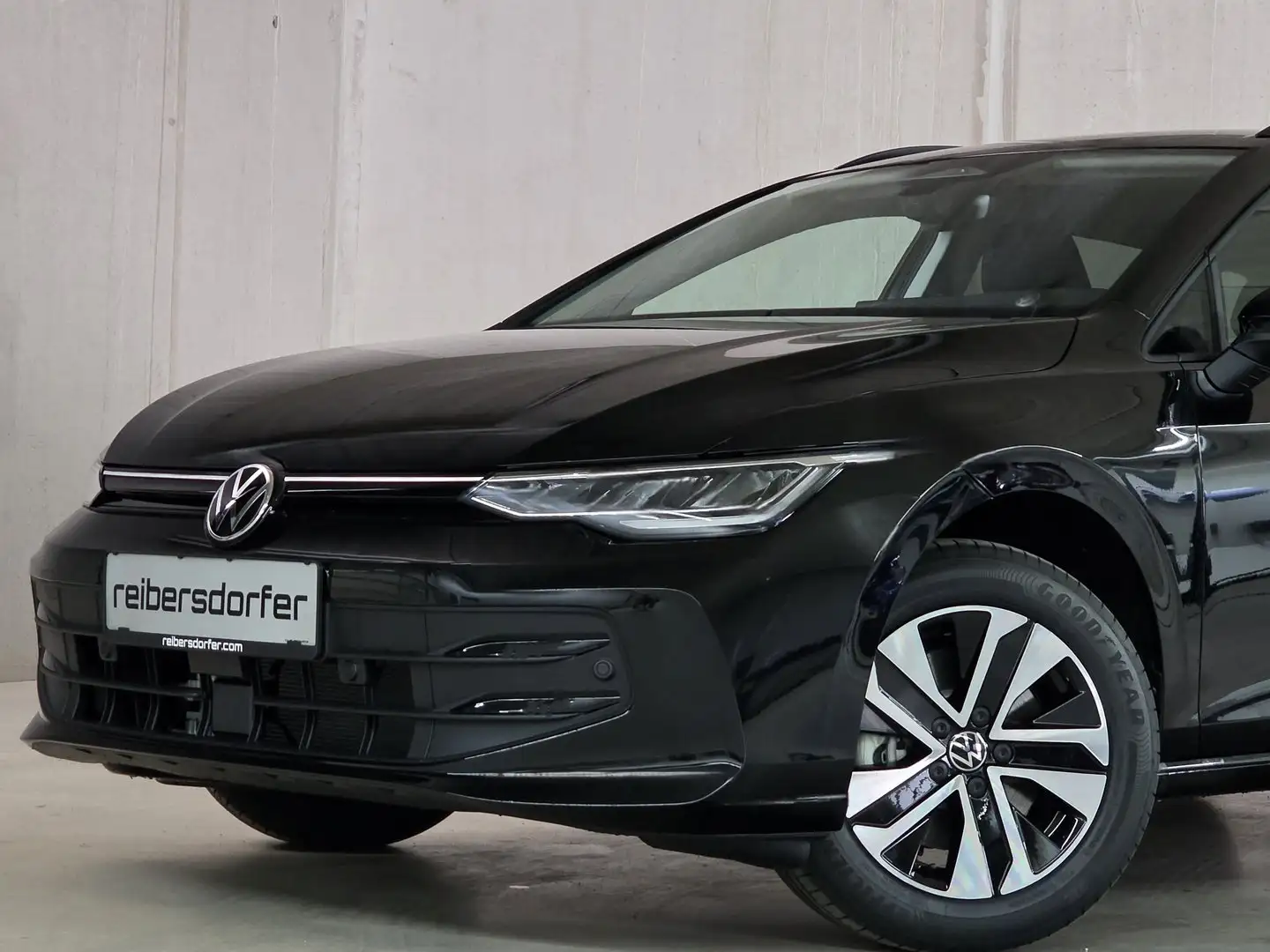Volkswagen Golf Variant Business TDI Schwarz - 2