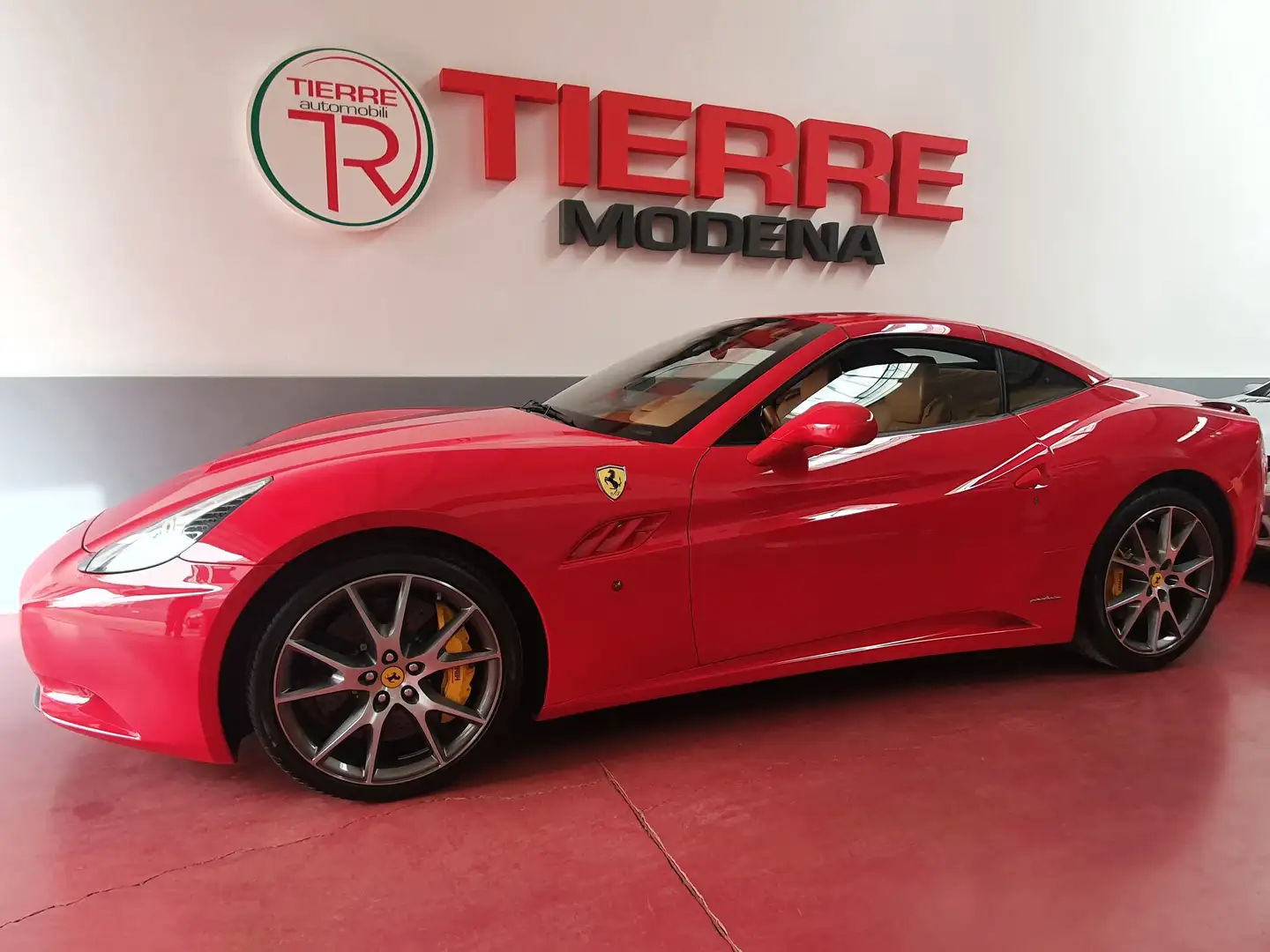 Ferrari California 4.3 dct Rojo - 1