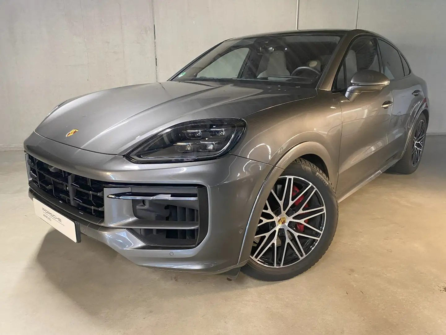 Porsche Cayenne S Coupe | SportDesign Paket | HA-Lenkung Grau - 2