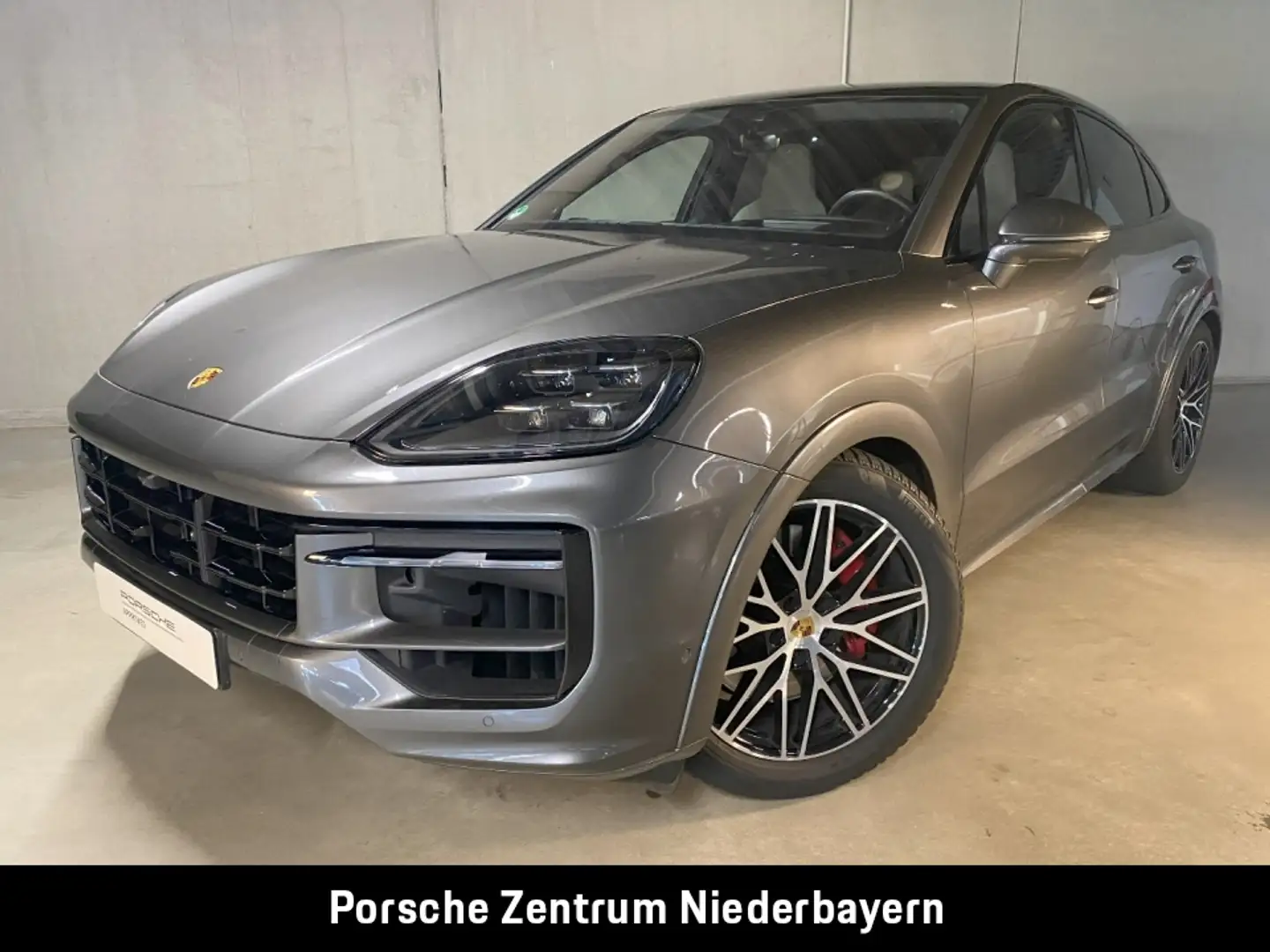 Porsche Cayenne S Coupe | SportDesign Paket | HA-Lenkung Grau - 1