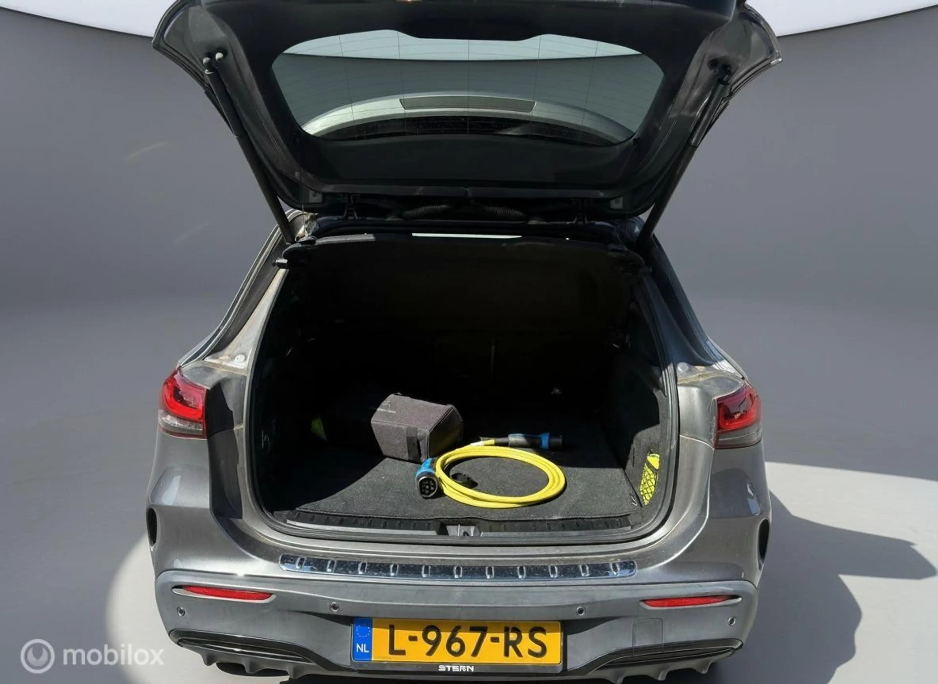 Mercedes-Benz EQA 250 Business Solution AMG 67 kWh — photo 8