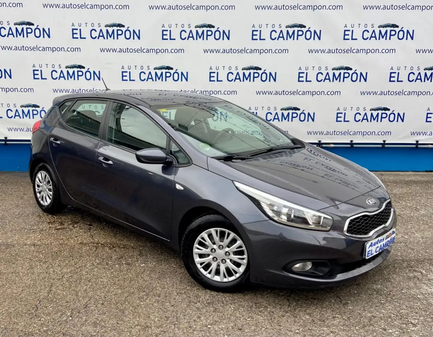 Kia Ceed / cee'd 1.4 Concept Grau - 2