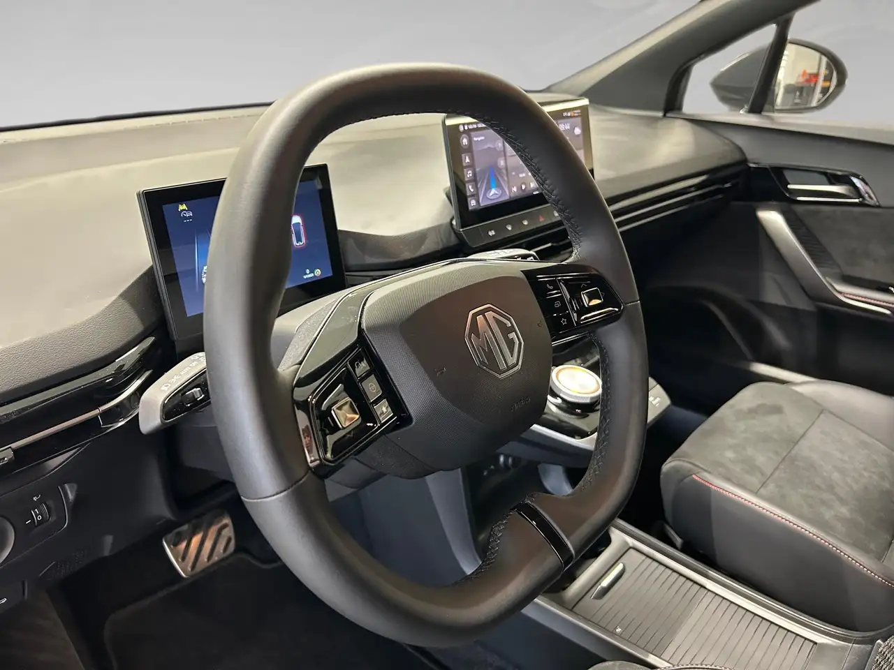 LUXURY X POWER