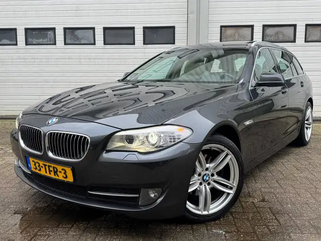 BMW 523 5-serie Touring 523i High Executive aut/pano/xenon