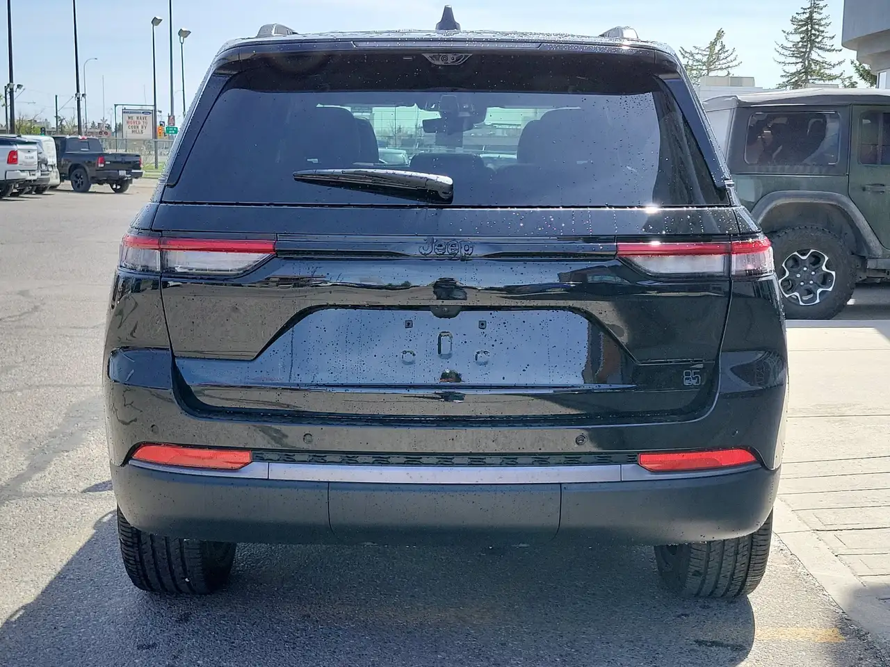 Jeep Grand Cherokee снимка Jeep Grand Cherokee