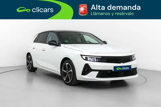 Opel Astra view 3