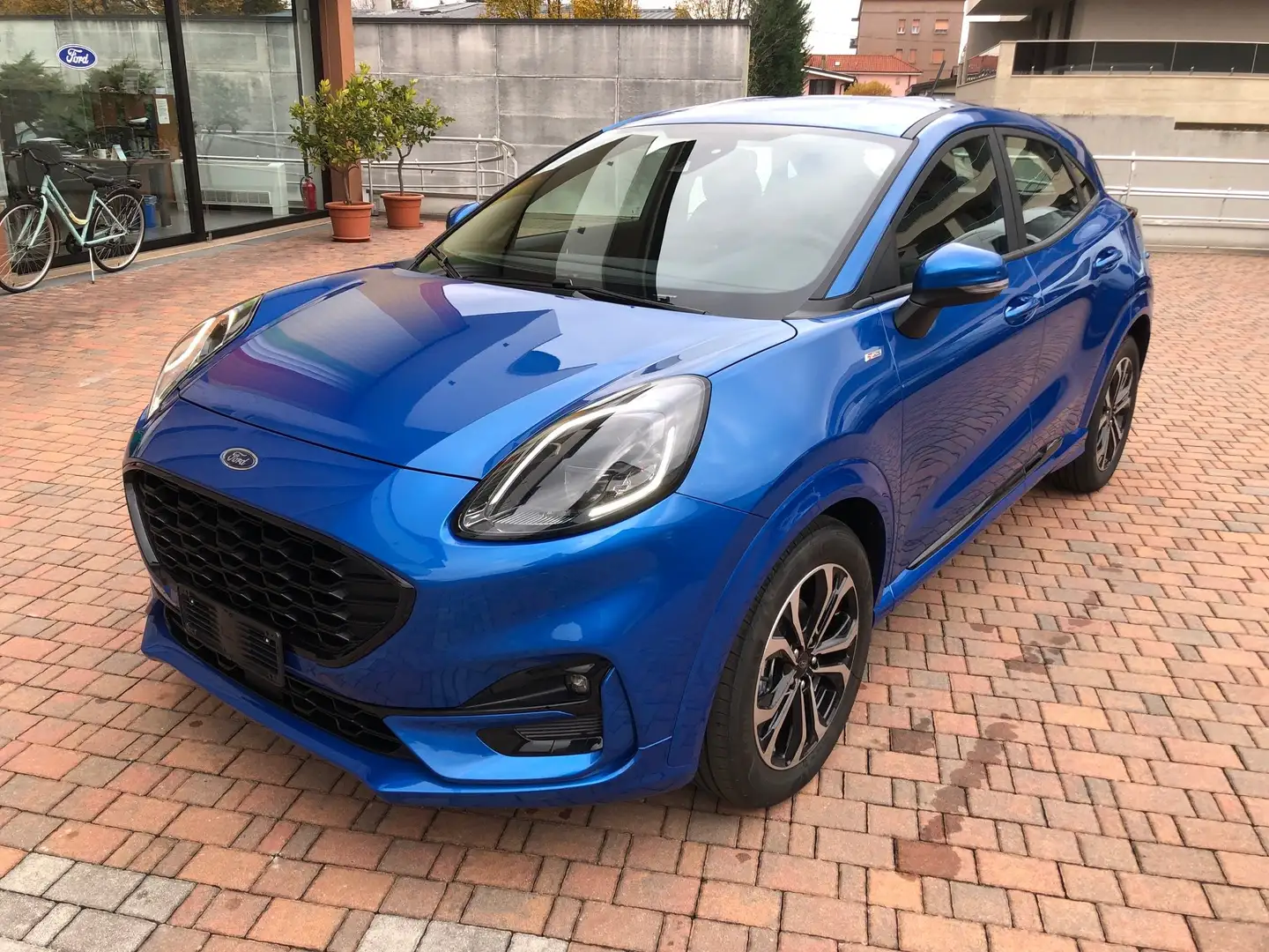 Ford Puma 1.0 Hybrid 155cv ST-LINE "AVVERA I TUOI SOGNI" Blau - 1