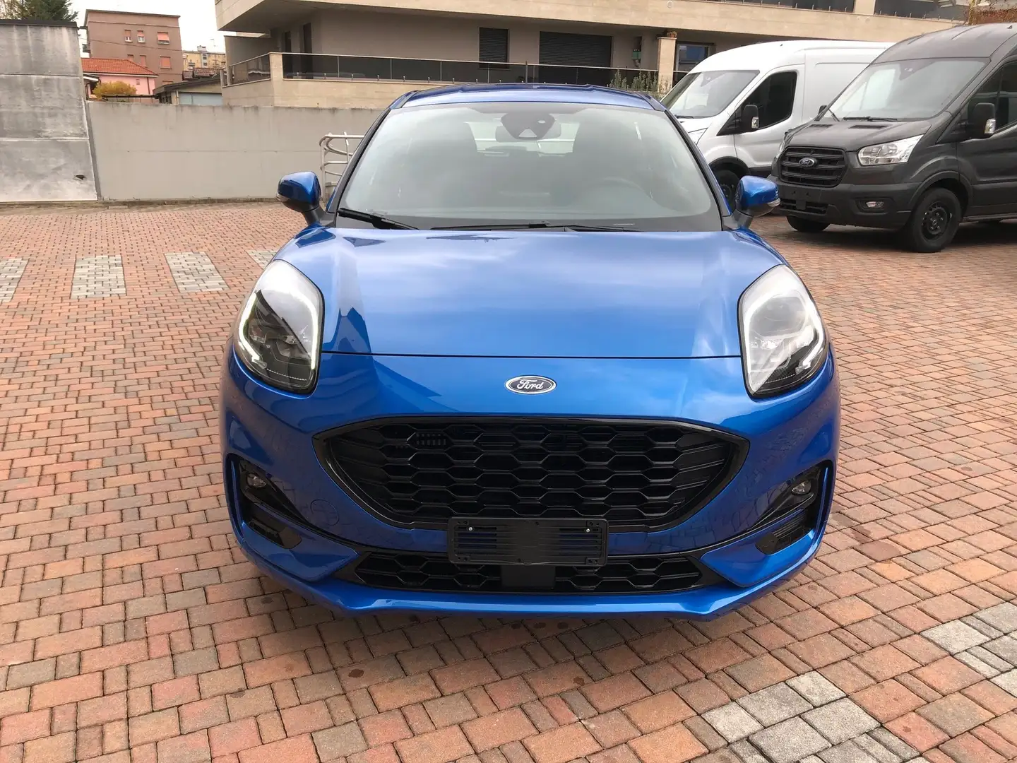 Ford Puma 1.0 Hybrid 155cv ST-LINE "AVVERA I TUOI SOGNI" Blau - 2