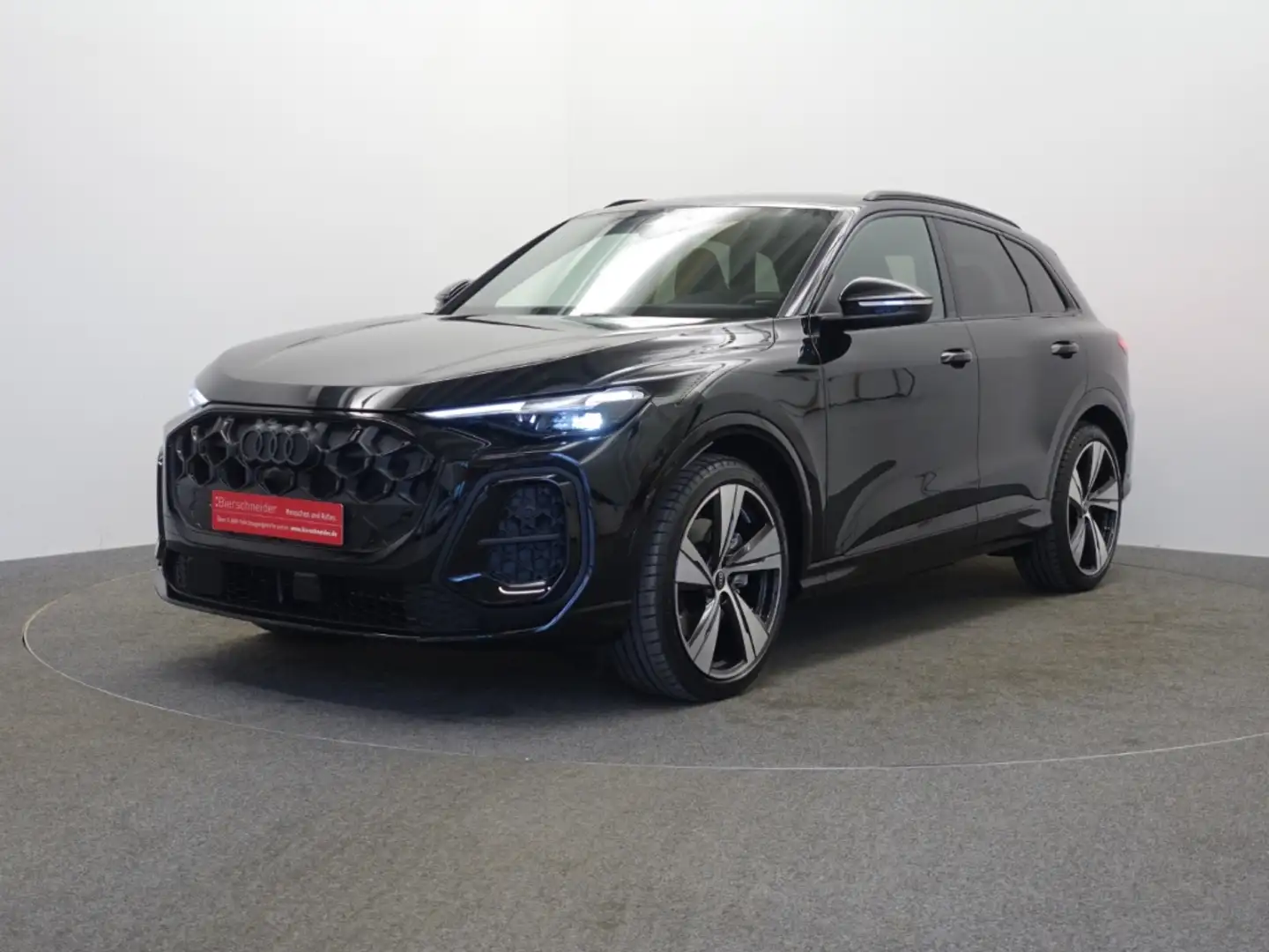 Audi Q5 2.0 TDI quattro s-tronic edition one s-line TECHPR Schwarz - 1