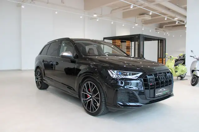 Audi SQ7 4.0 TFSI quattro**7-Sitzer**